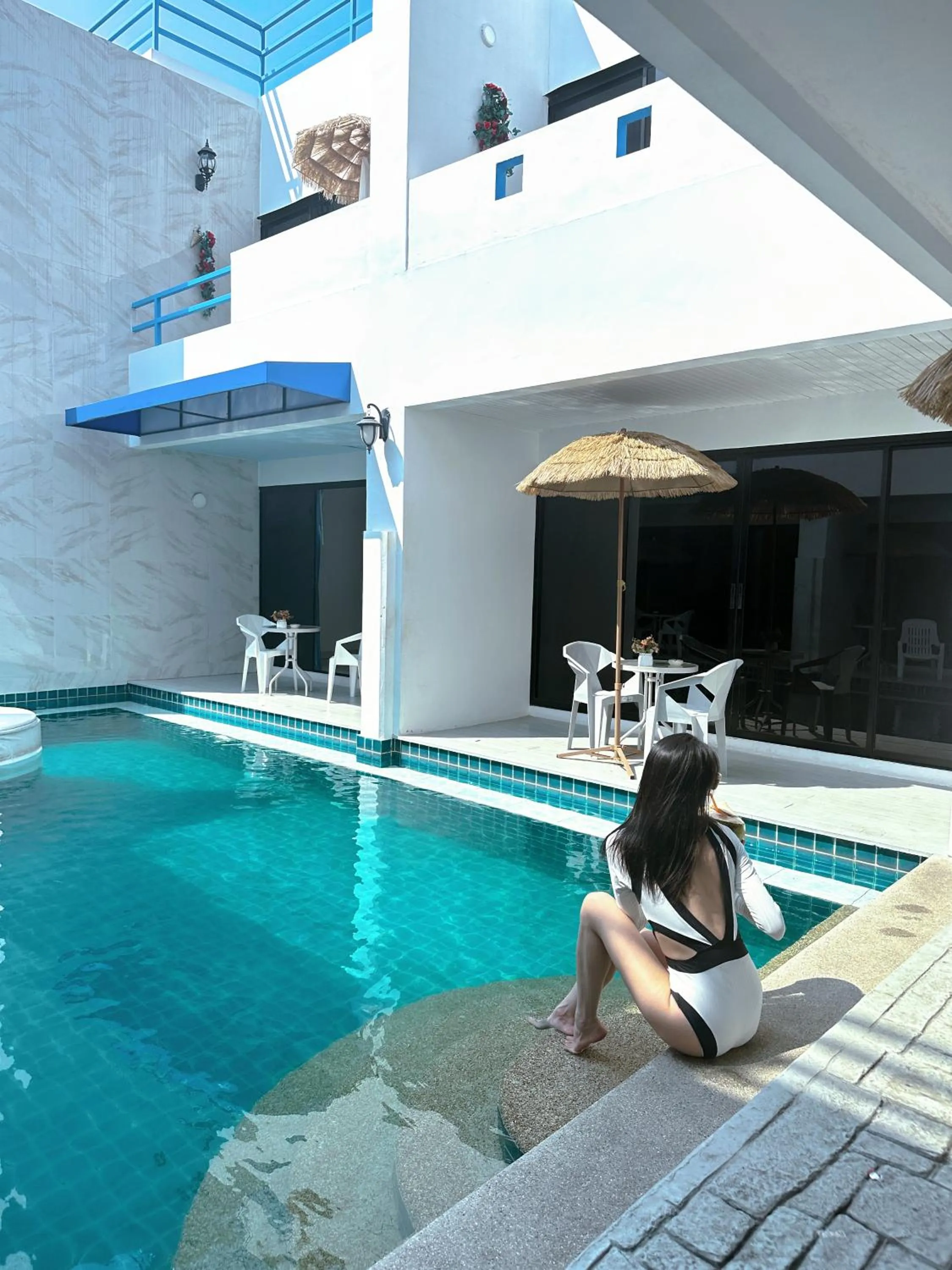 Swimming pool in Mona Lisa pool villa