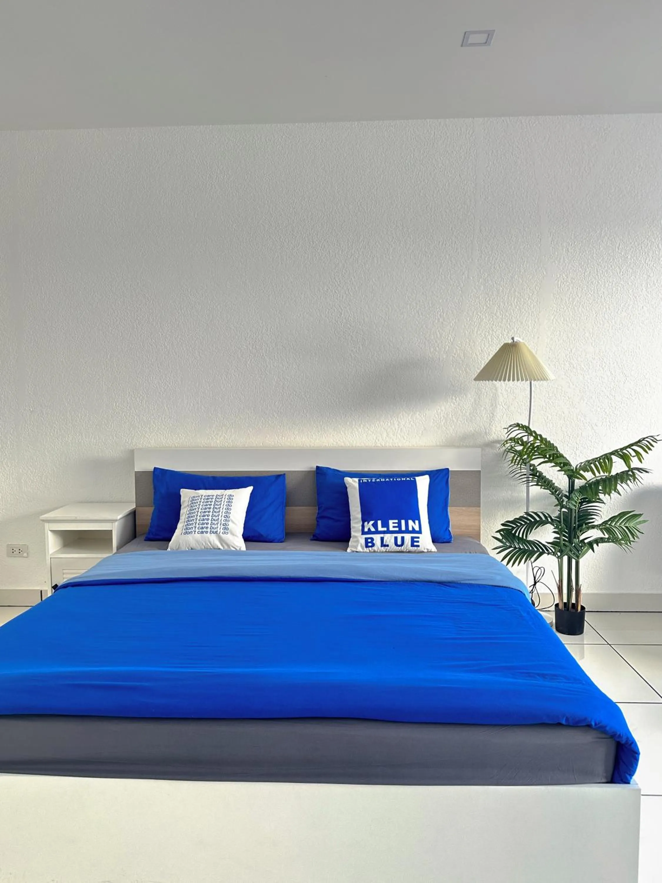 Bed in Mona Lisa pool villa