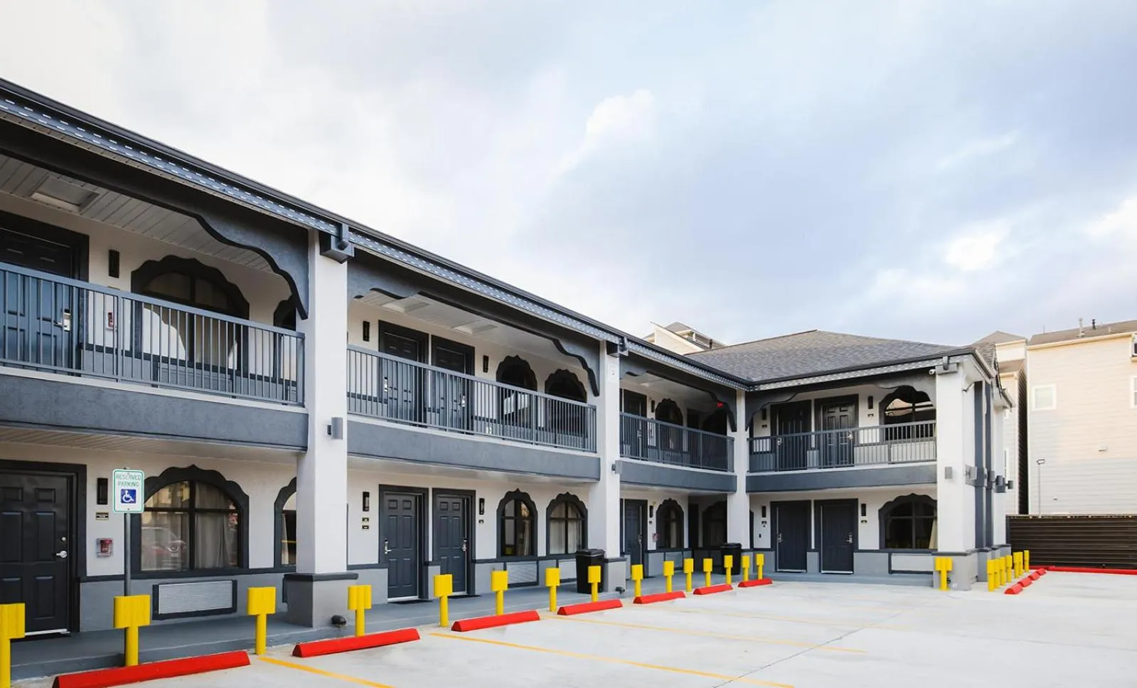 Property building in Downtowner Inns - Houston Downtown & Convention Center