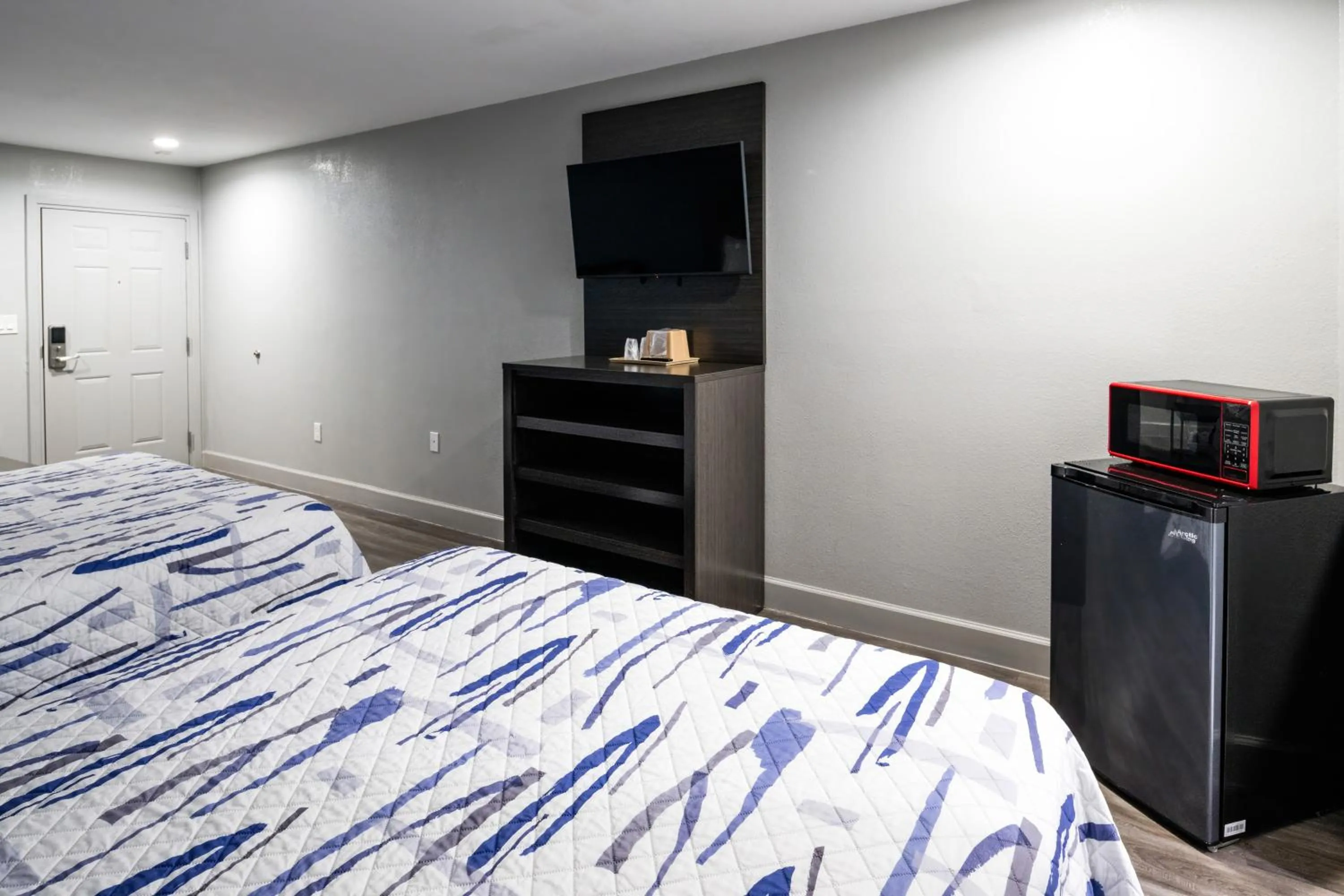 Bedroom, Bed in Downtowner Inns - Houston Downtown & Convention Center