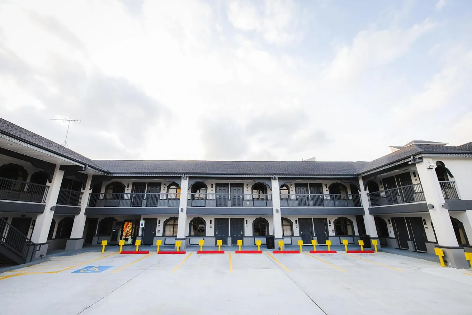 Property building in Downtowner Inns - Houston Downtown & Convention Center