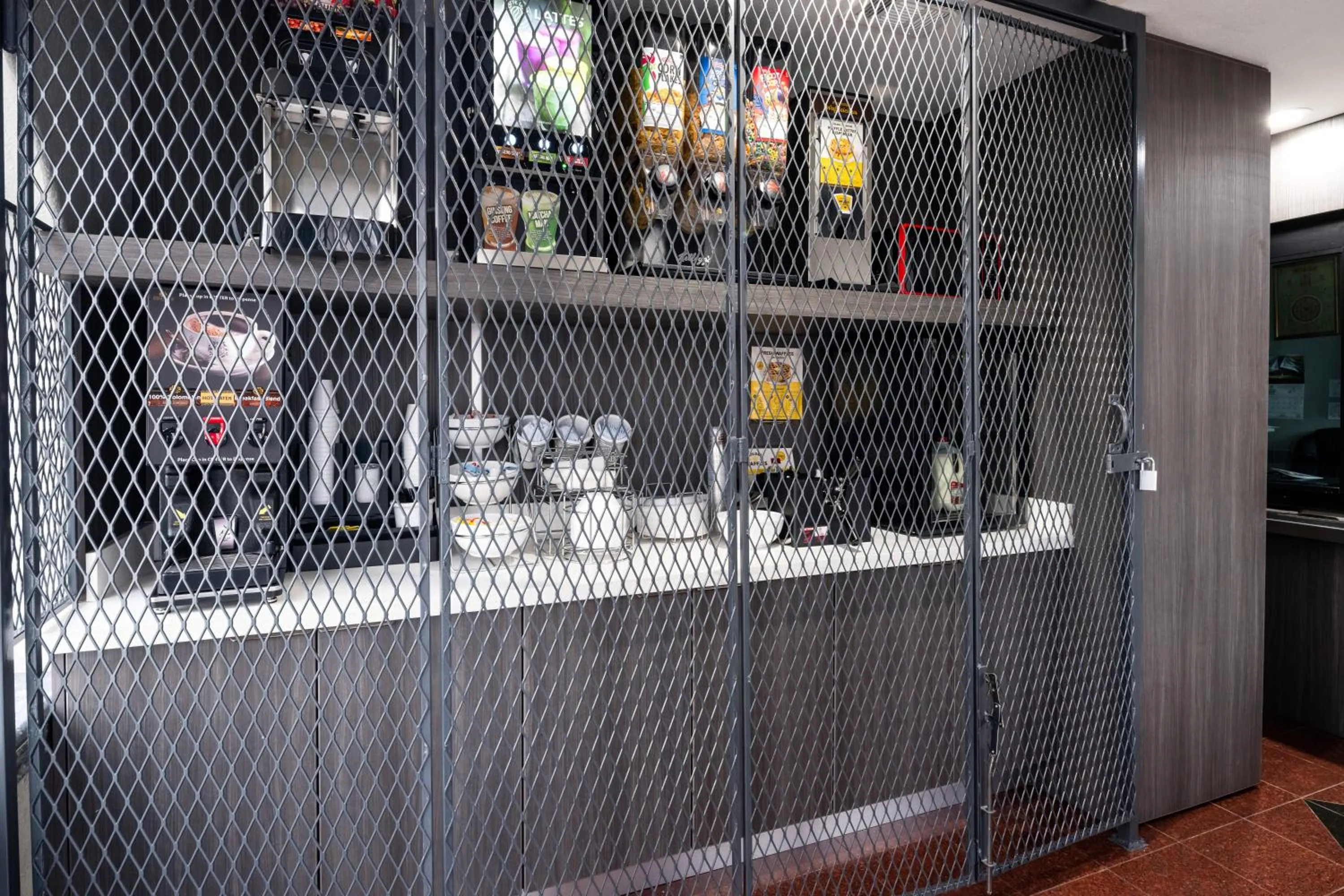 Breakfast in Downtowner Inns - Houston Downtown & Convention Center