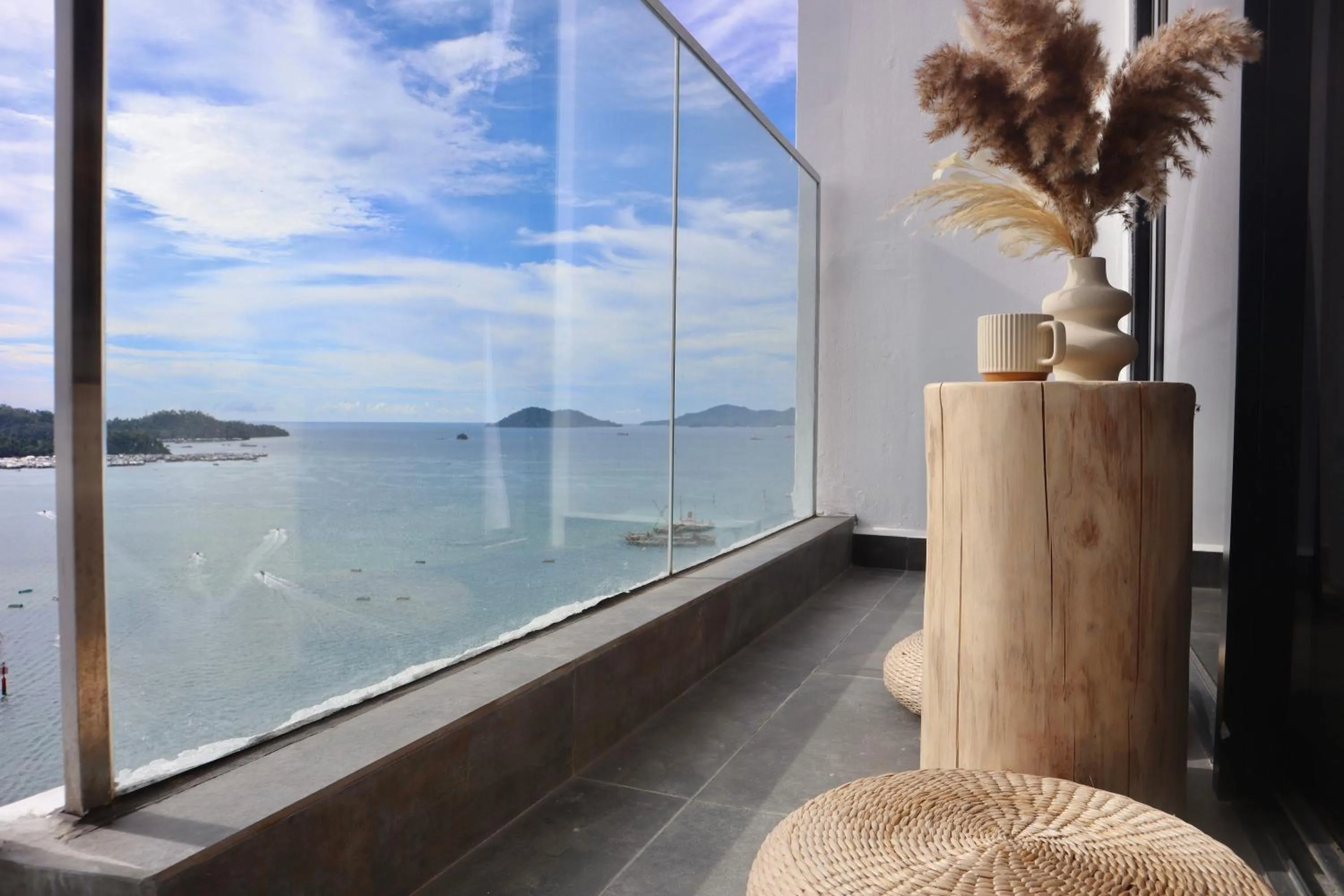 Homesuite' Home at The Shore