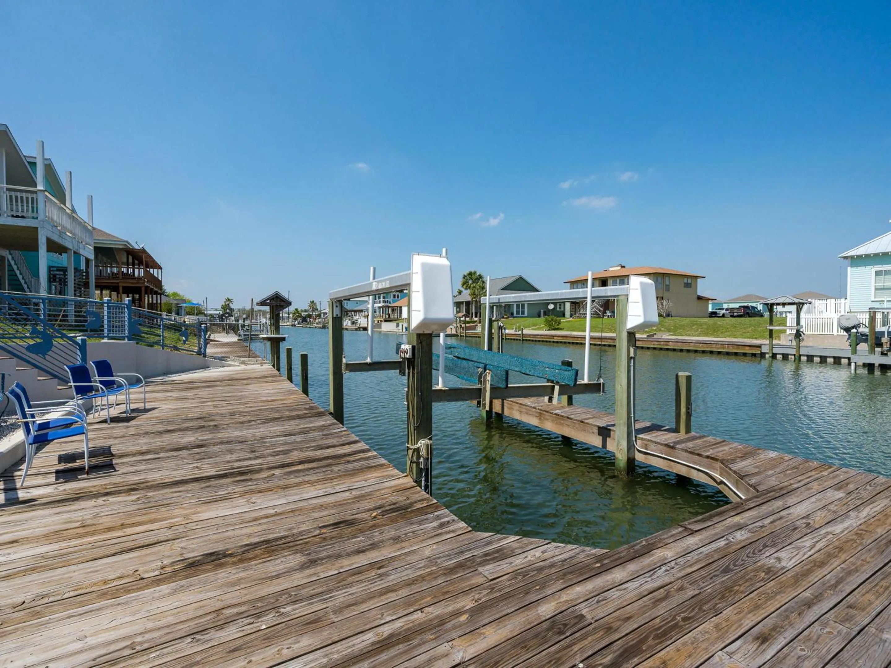 Property building in Rockports Hidden Gem