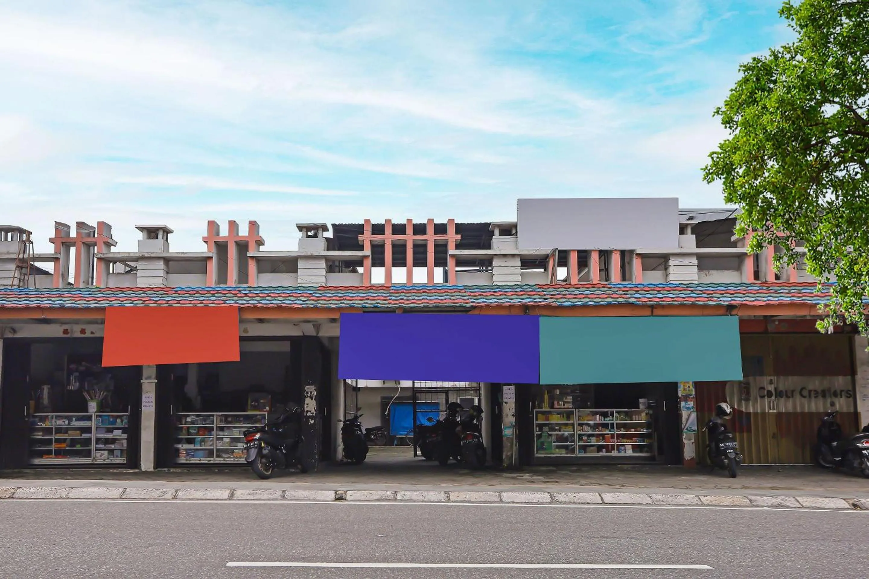 Facade/entrance in Hotel O City Kost Syariah