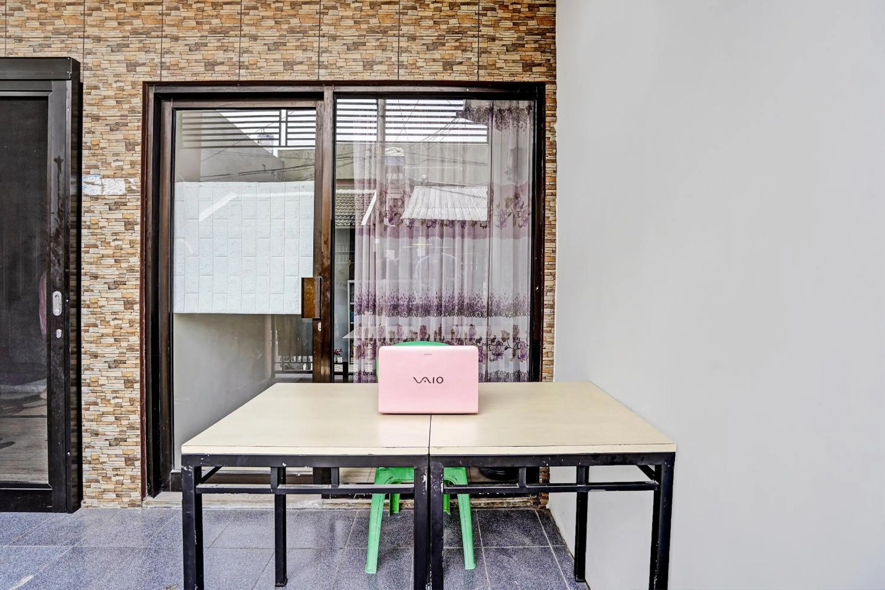 Lobby or reception in Hotel O Sunlo Cozy Home Family Homestay Syariah