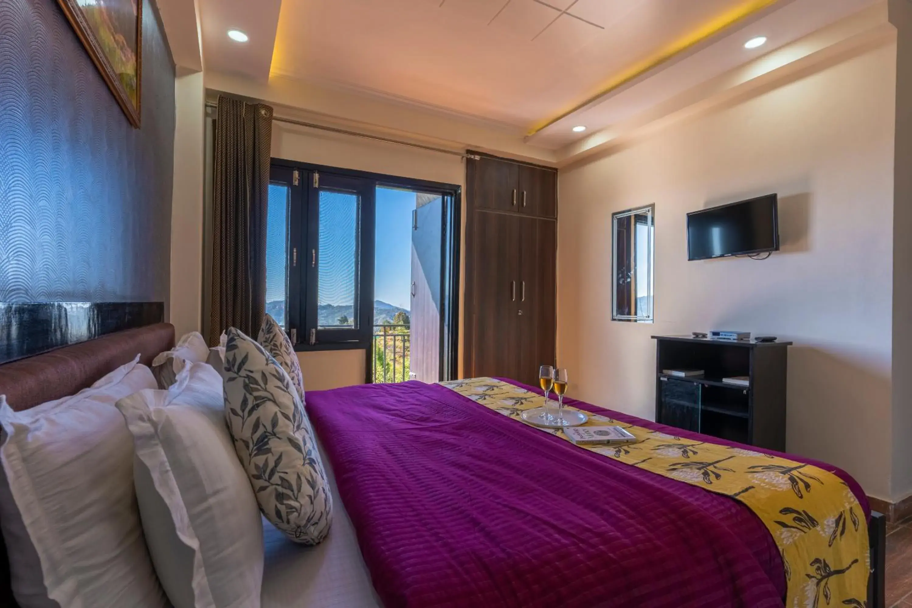 Bedroom, Bed in Viable Inn by Vista Stays Bedroom, Bed in Viable Inn by Vista Stays