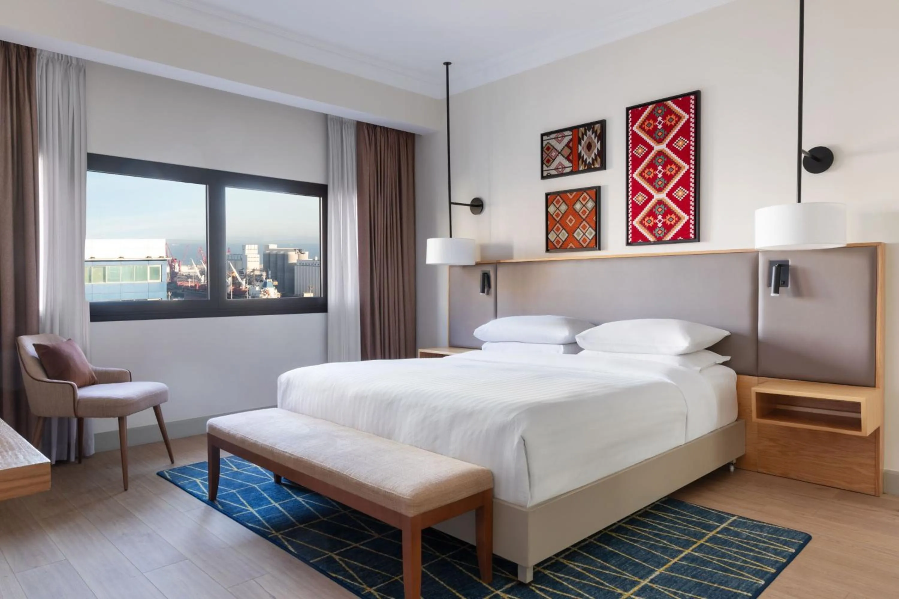 Photo of the whole room, Bed in Casablanca Marriott Hotel