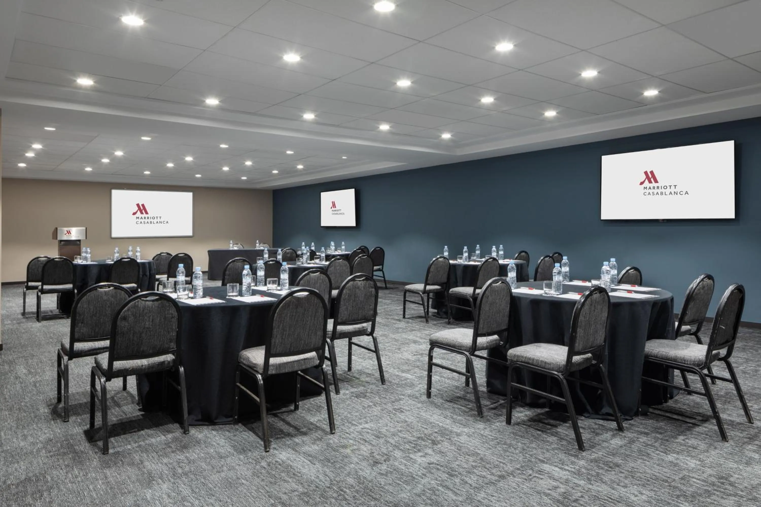 Lounge or bar in Casablanca Marriott Hotel