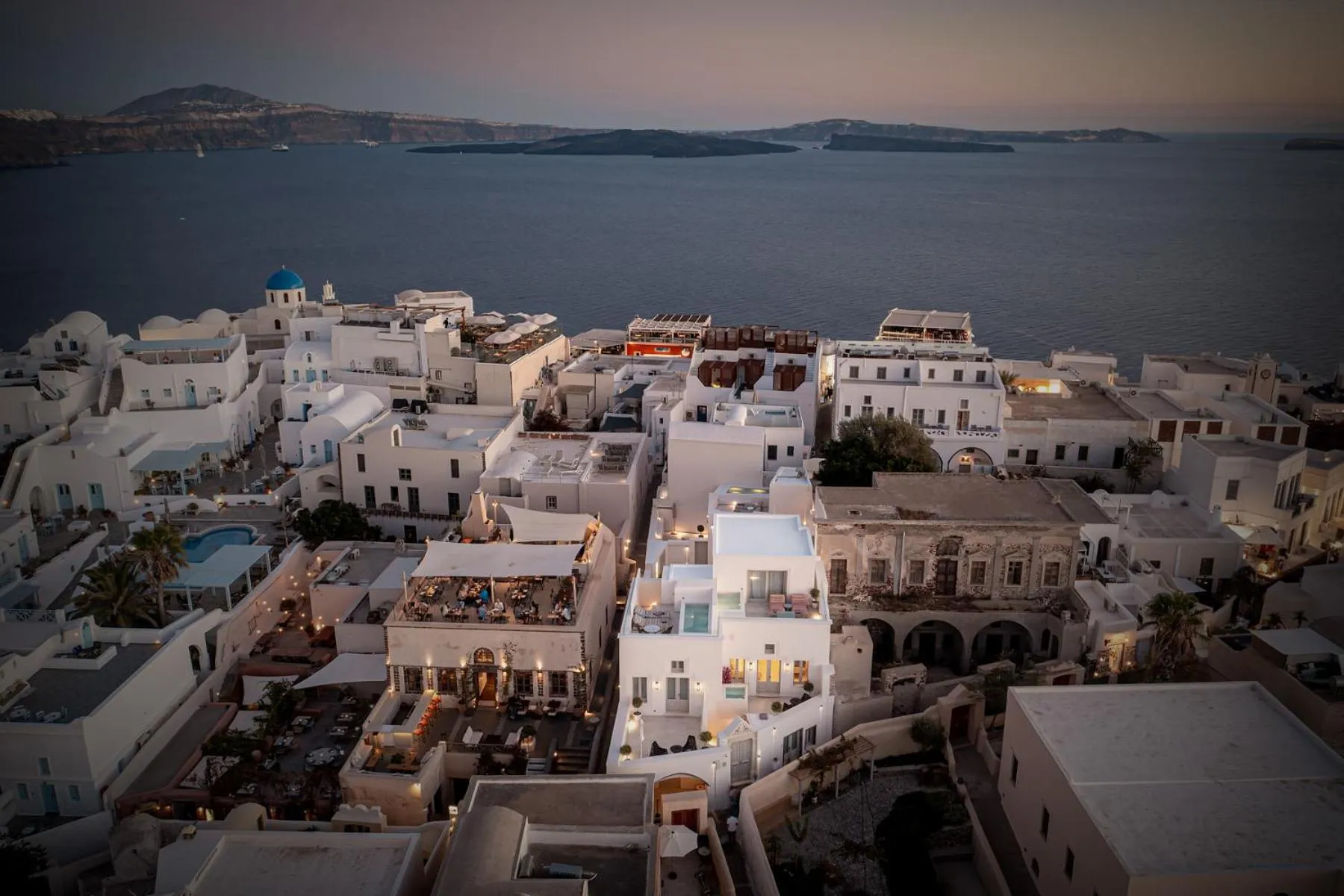 Property building in La Madeleine Oia