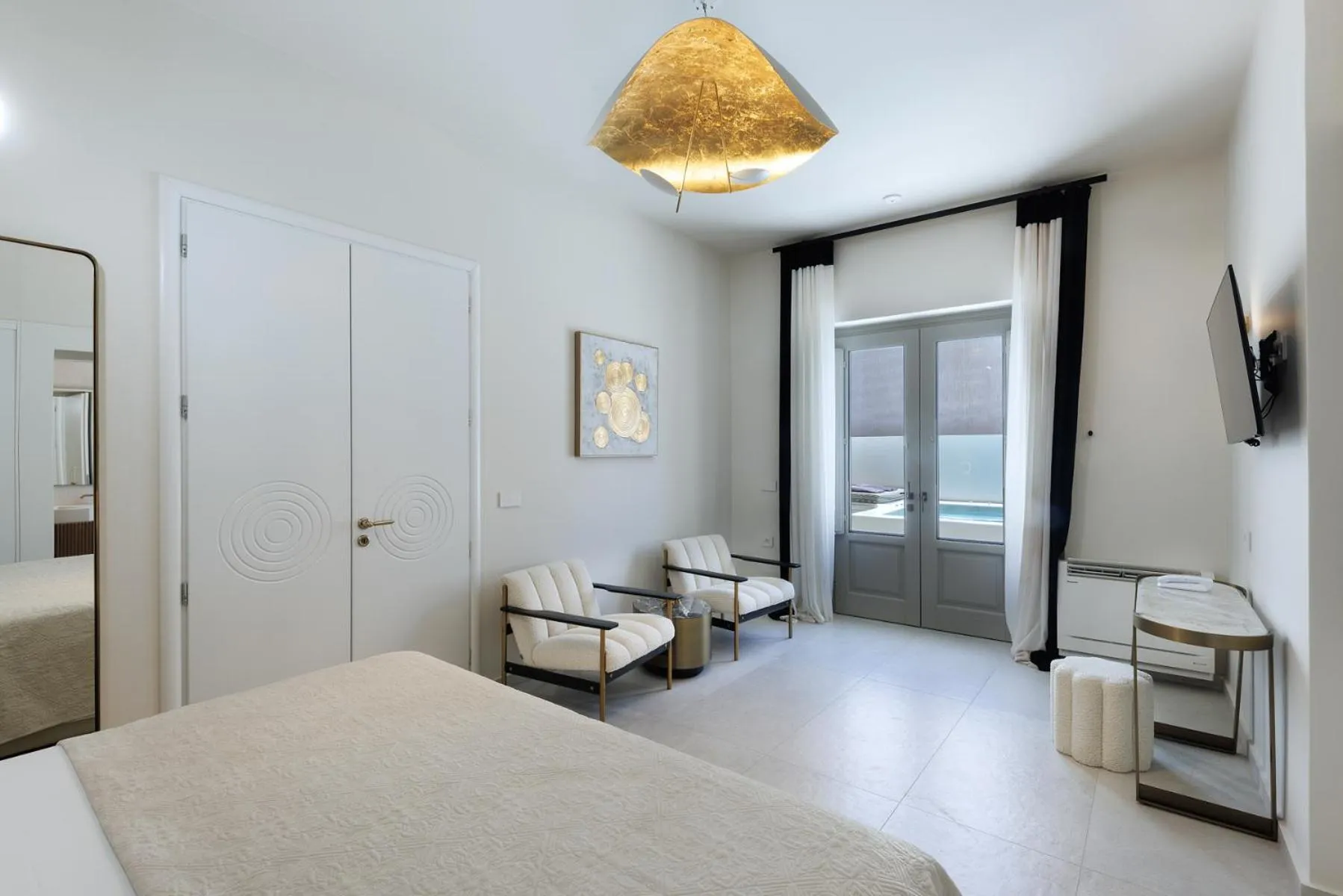 Bed in La Madeleine Oia