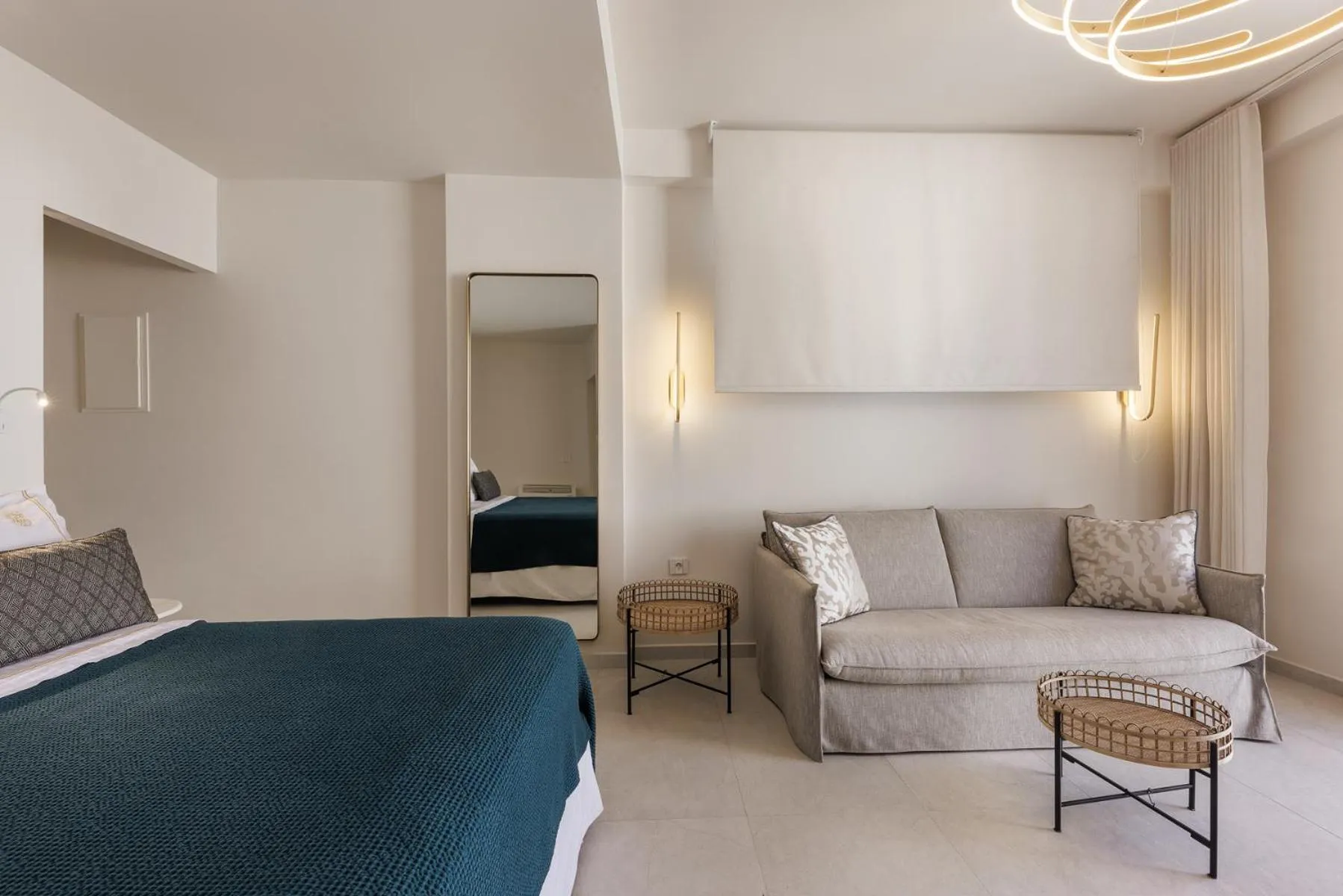 Bed in La Madeleine Oia