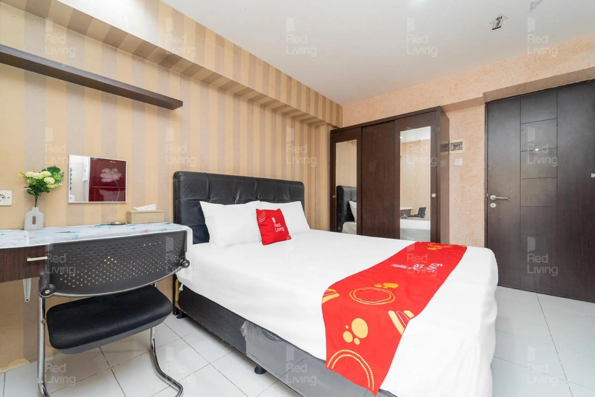 Bedroom, Bed in RedLiving Apartemen Kebagusan City - Nuna Rooms