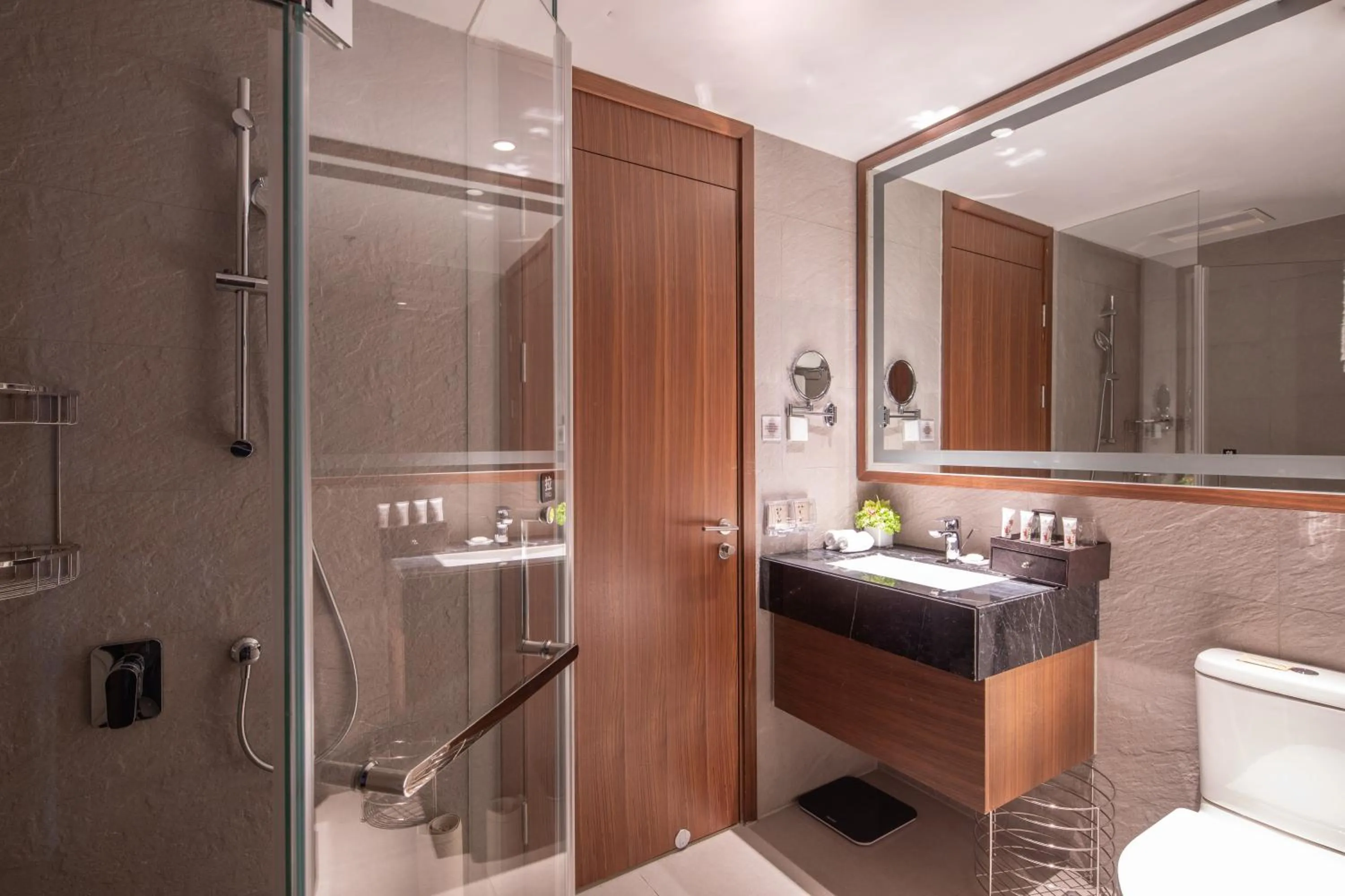 Shower in Rocase Boutique Hotel Wuxi