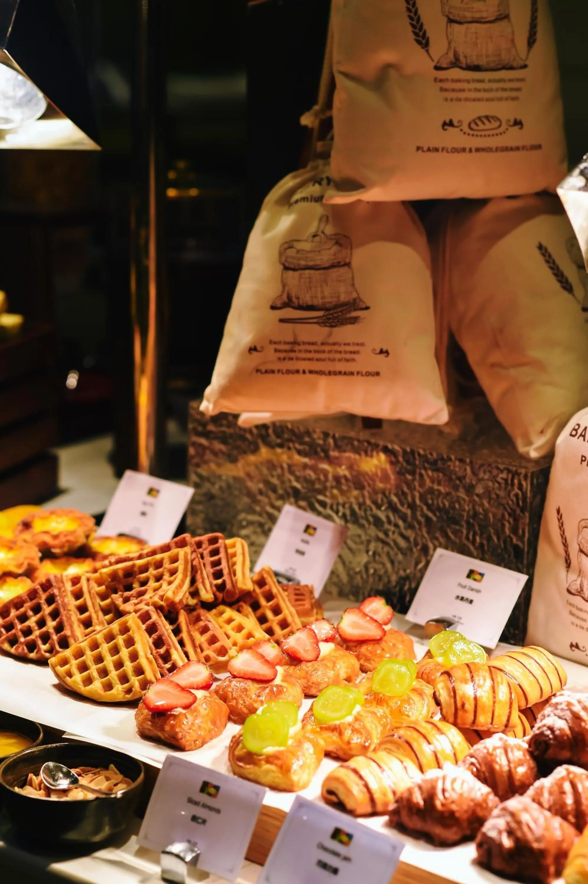 Buffet breakfast in Rocase Boutique Hotel Wuxi