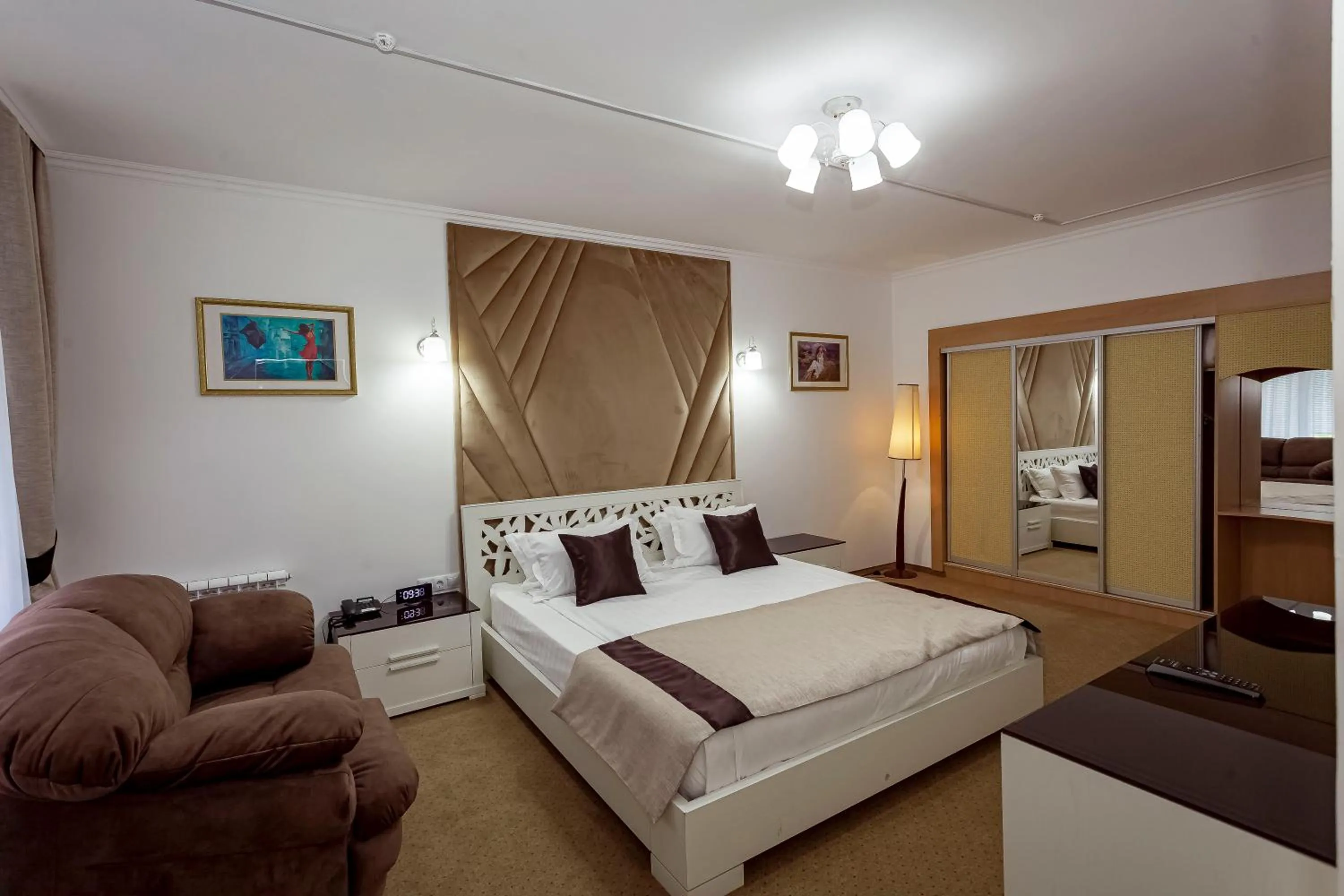 Bedroom, Bed in Kurmet Hotel