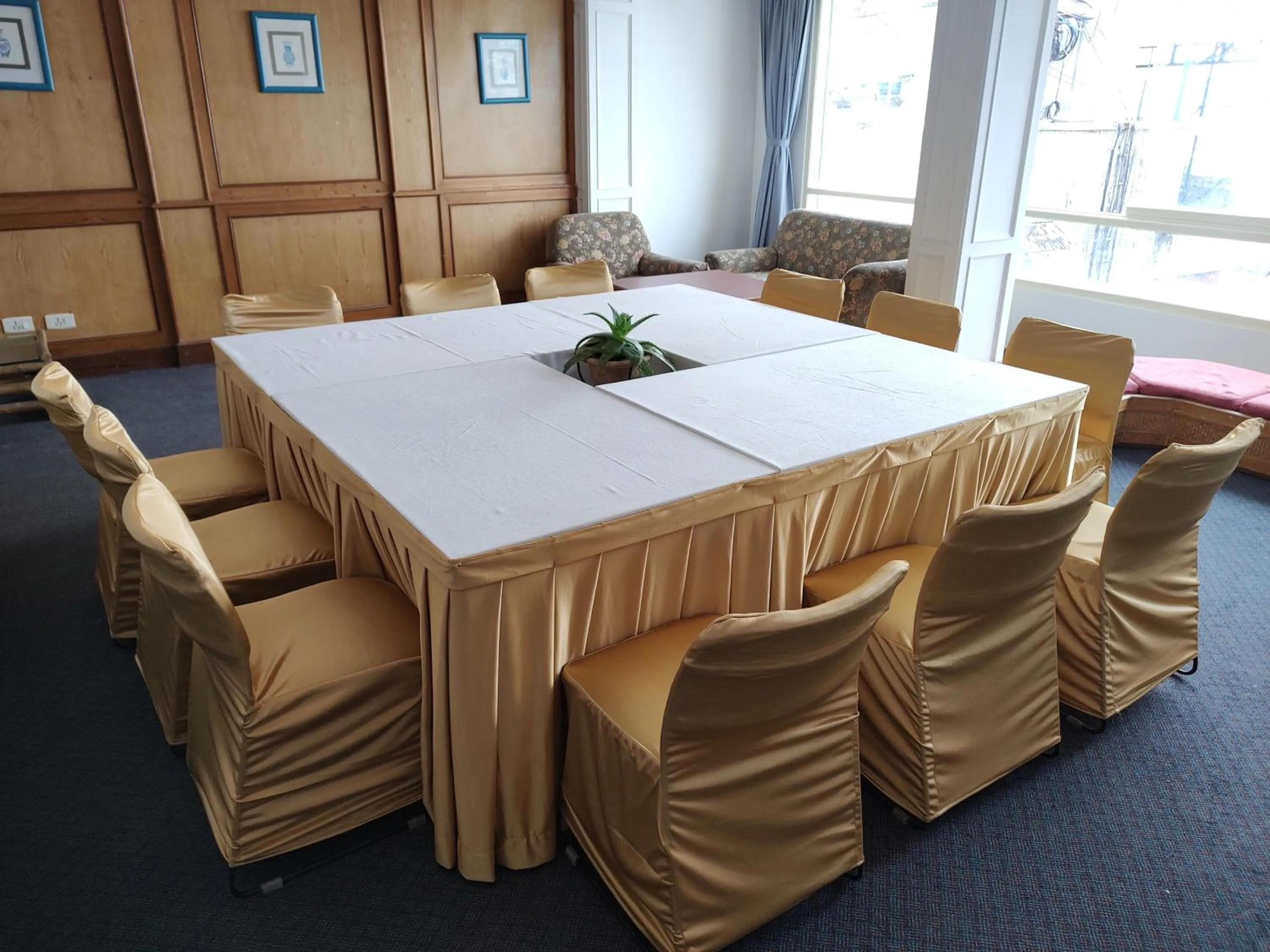 Coffee/tea facilities in Treenz Lite