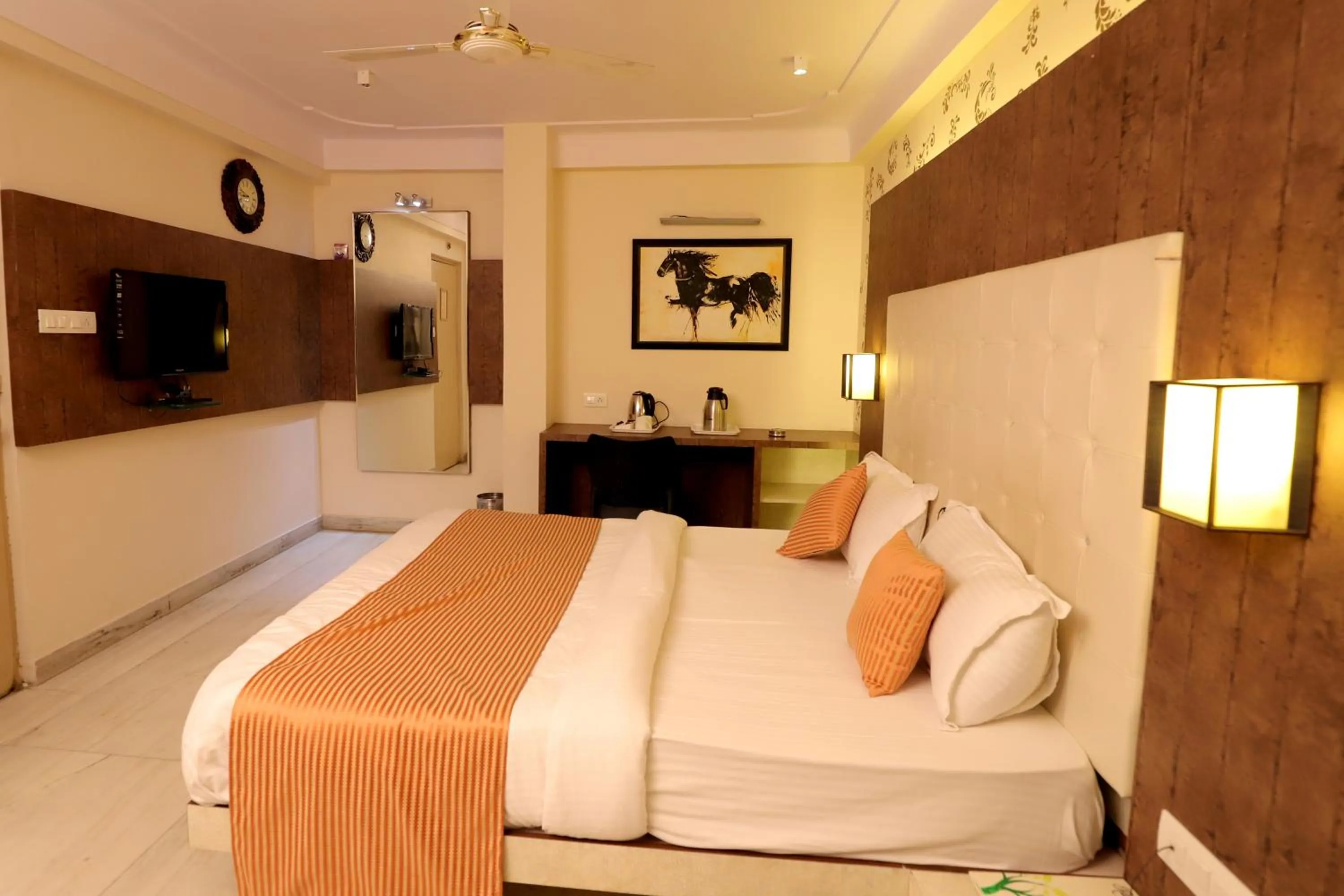 Bed in Hotel Green View International