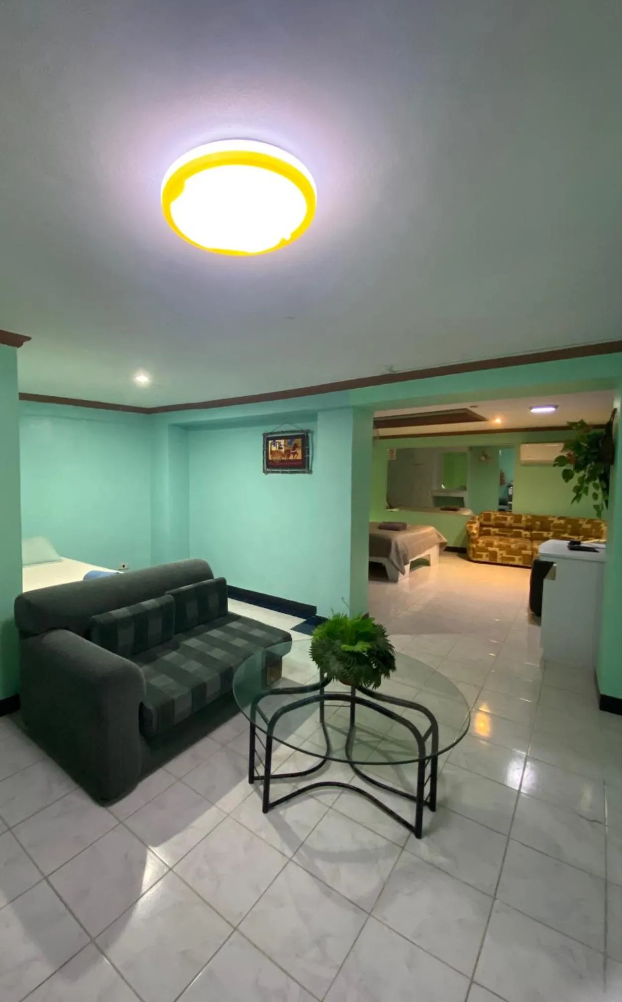 Arizona Beach Resort, Subic Bay, Philippines 2200