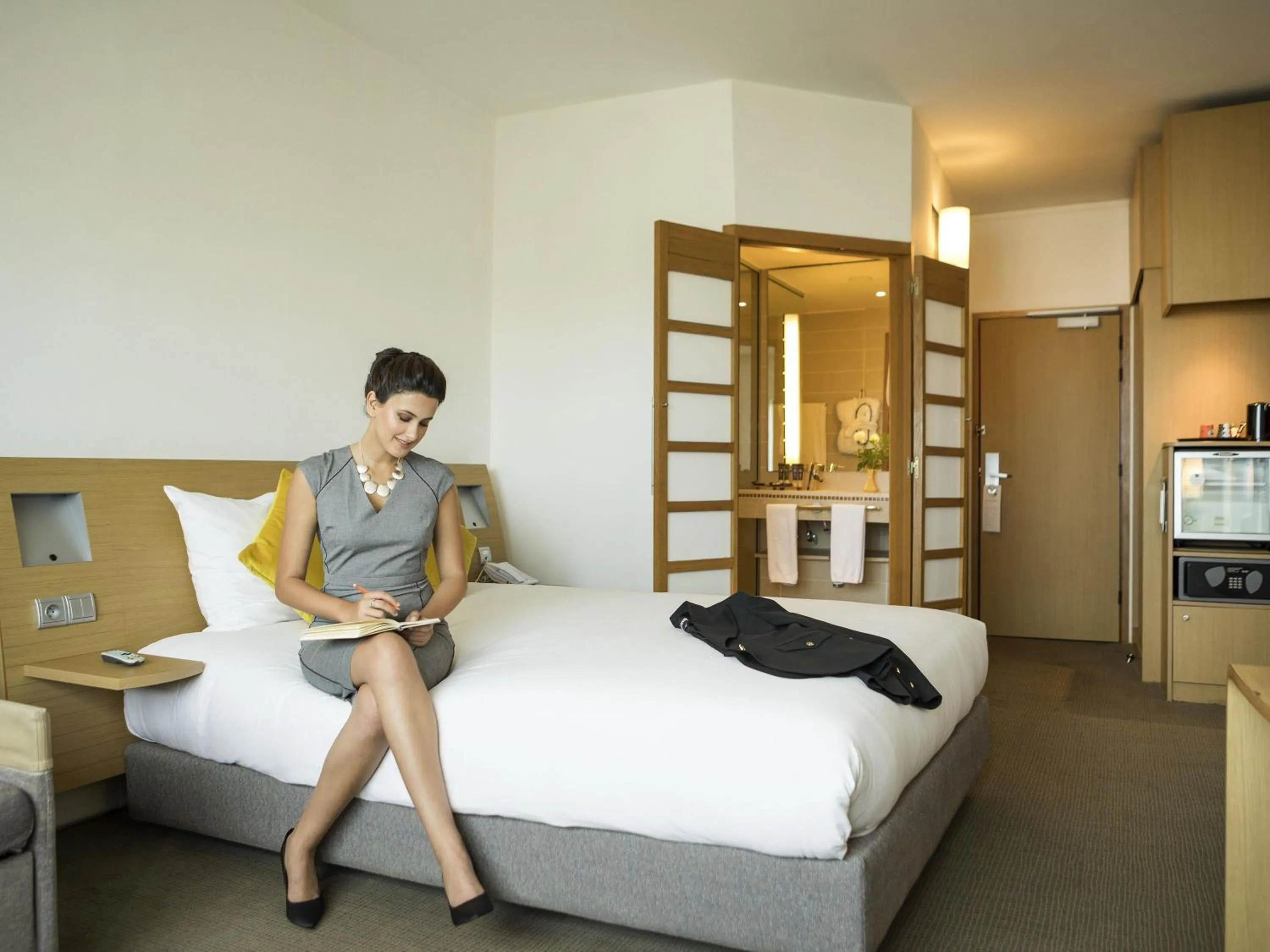 Bedroom, Bed in Novotel Casablanca City Center