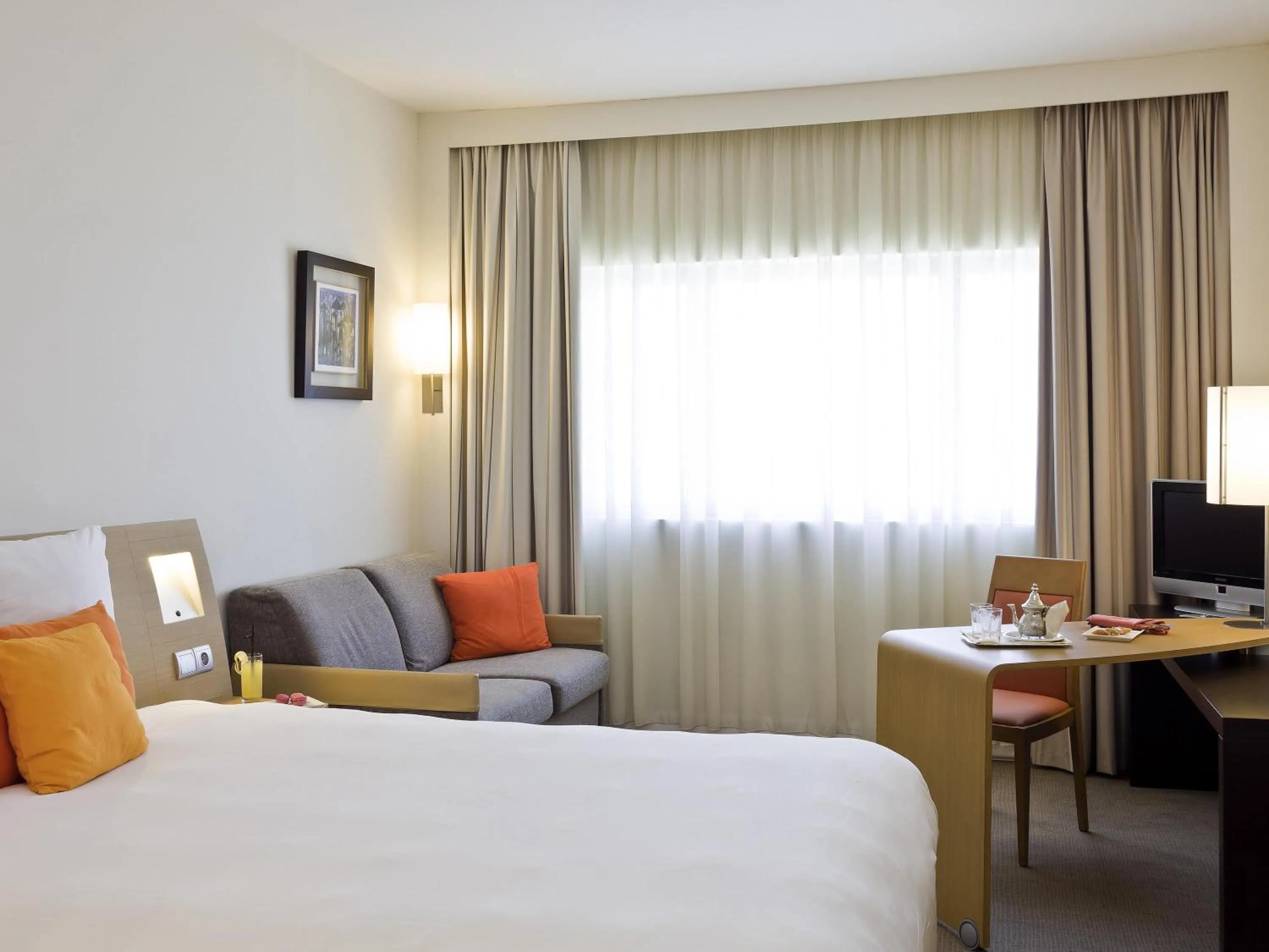 Bedroom, Bed in Novotel Casablanca City Center