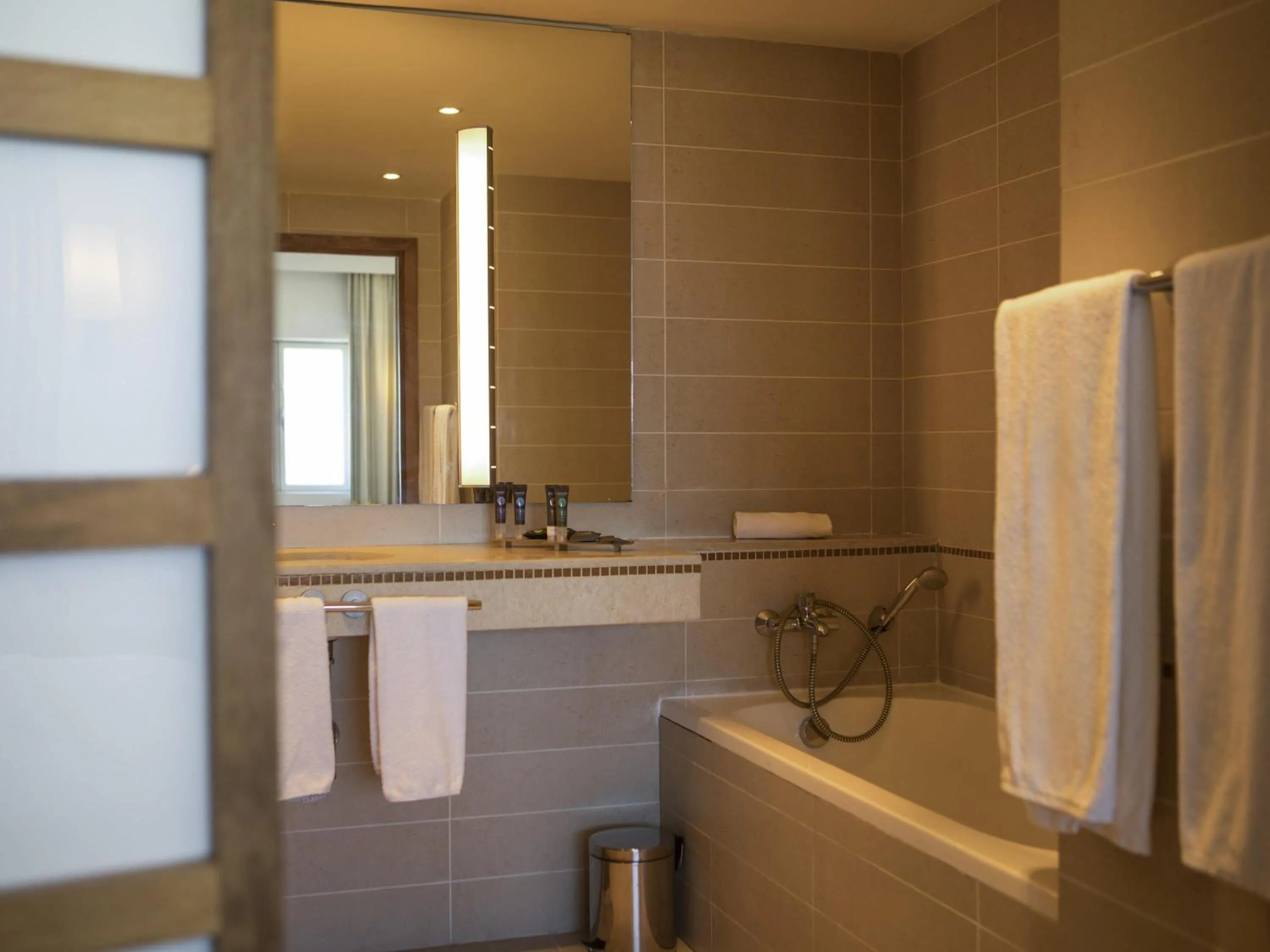 Photo of the whole room in Novotel Casablanca City Center