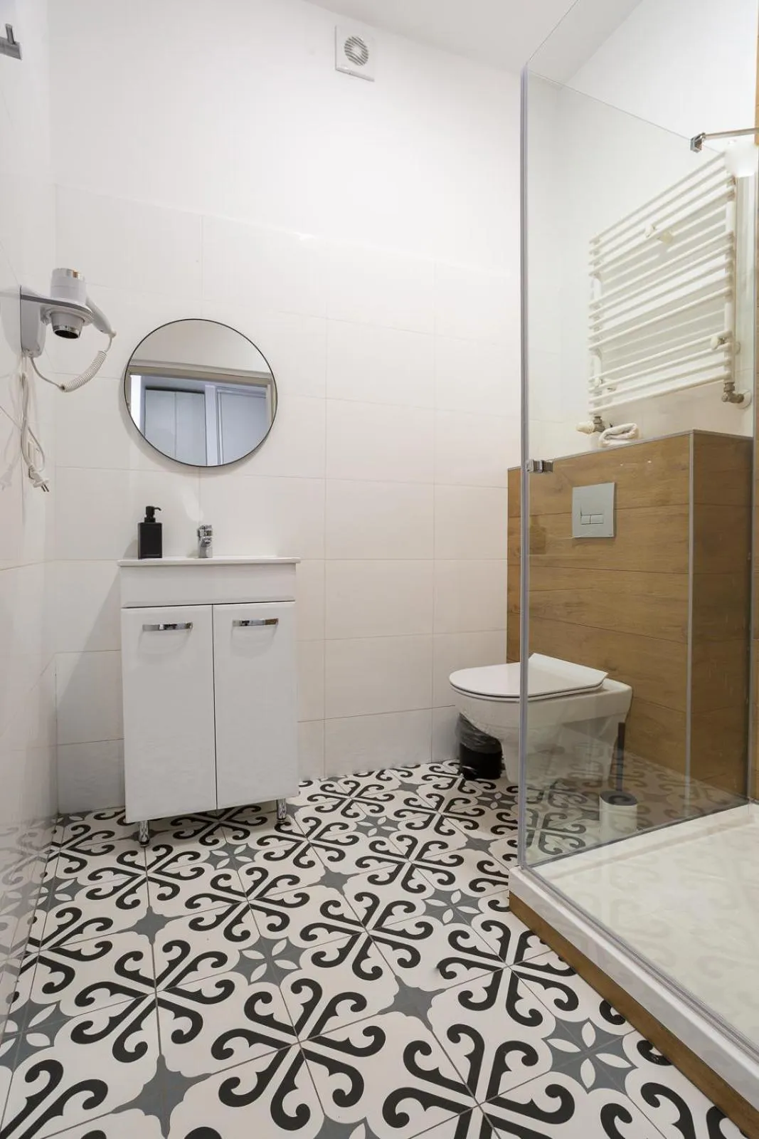 Shower in Moon Apartments Gdańsk