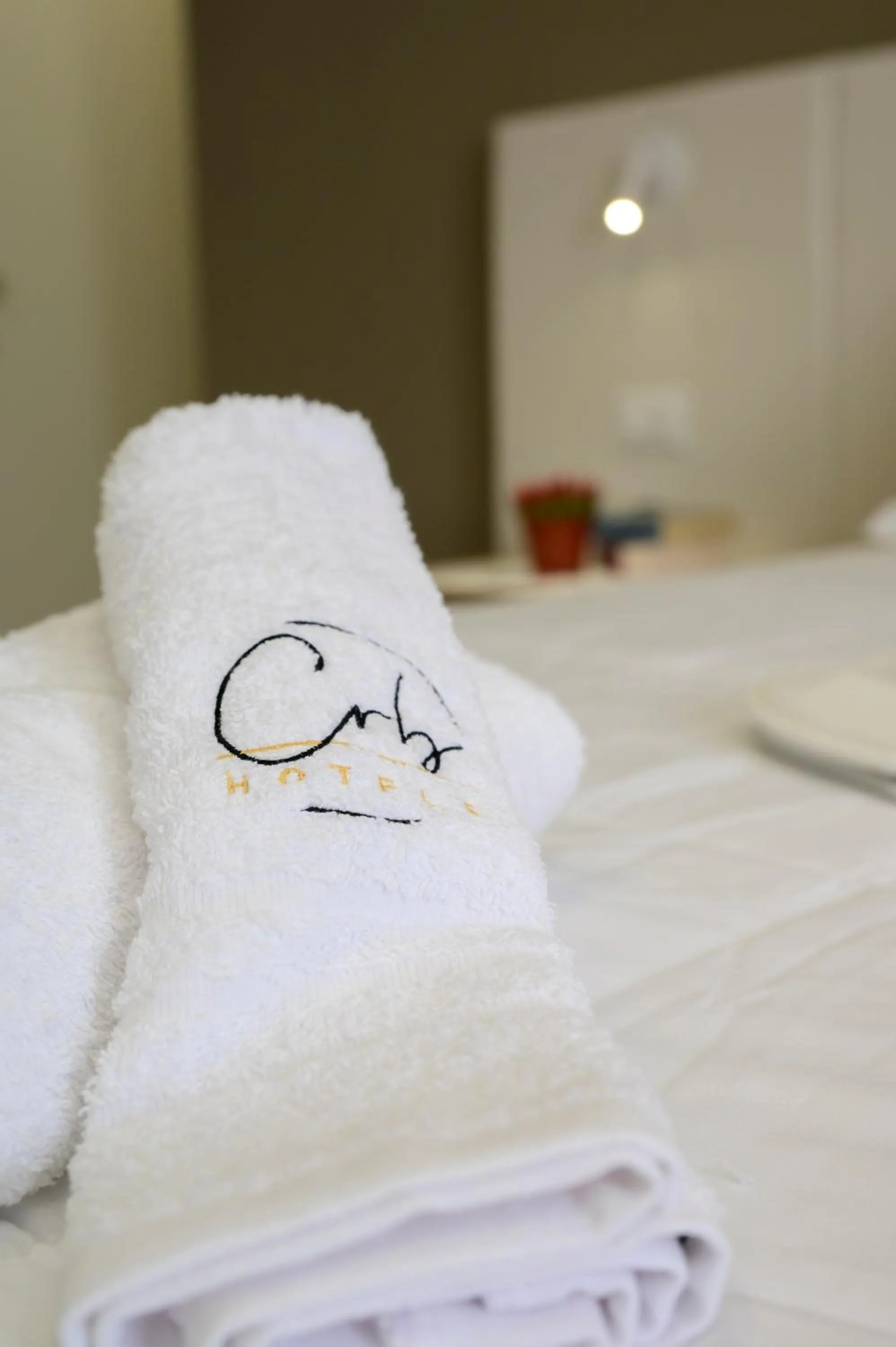 Photo of the whole room, Bed in B&B Maqueda - Room & Suite