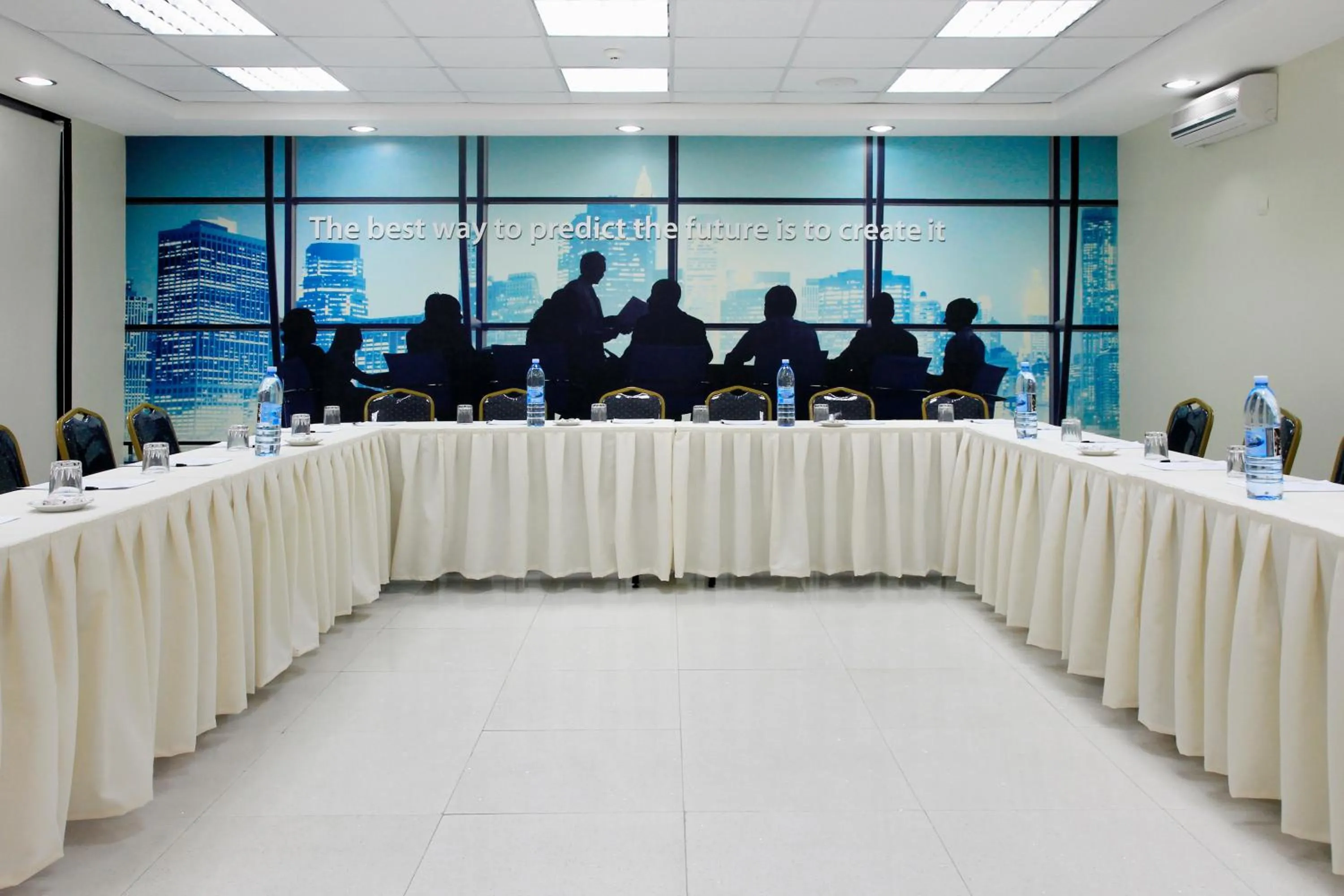 Business facilities in Hotel Terminus Maputo