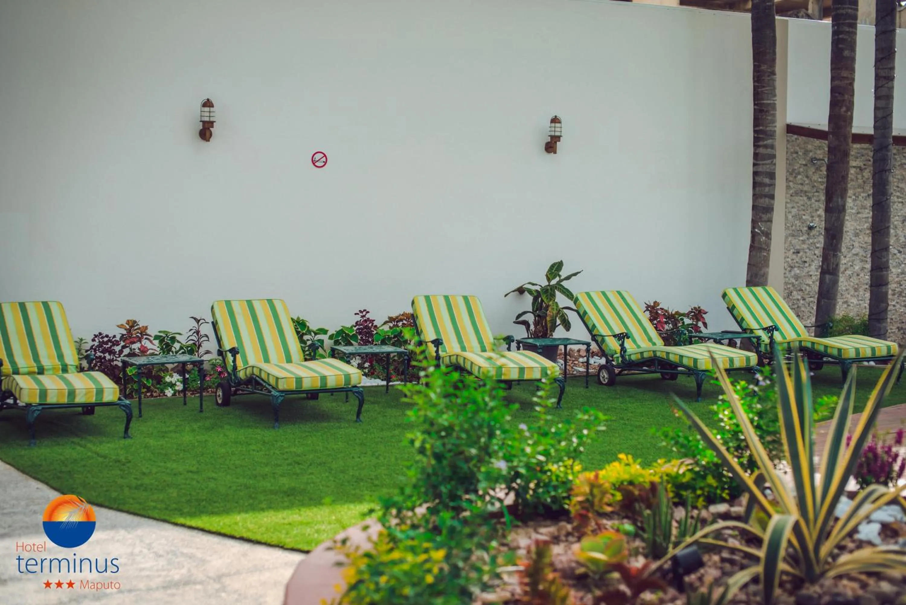 Swimming pool in Hotel Terminus Maputo