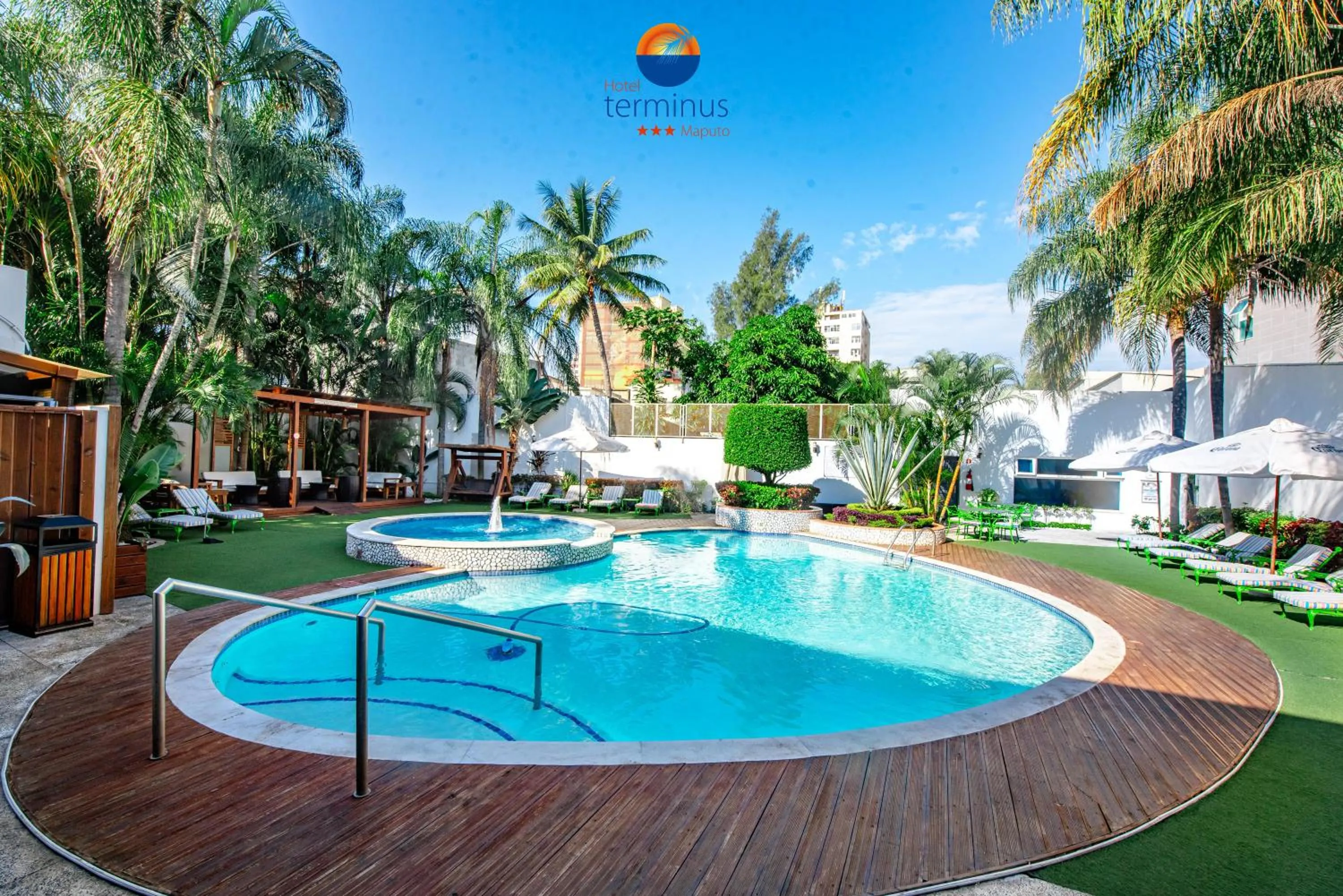 Swimming pool in Hotel Terminus Maputo