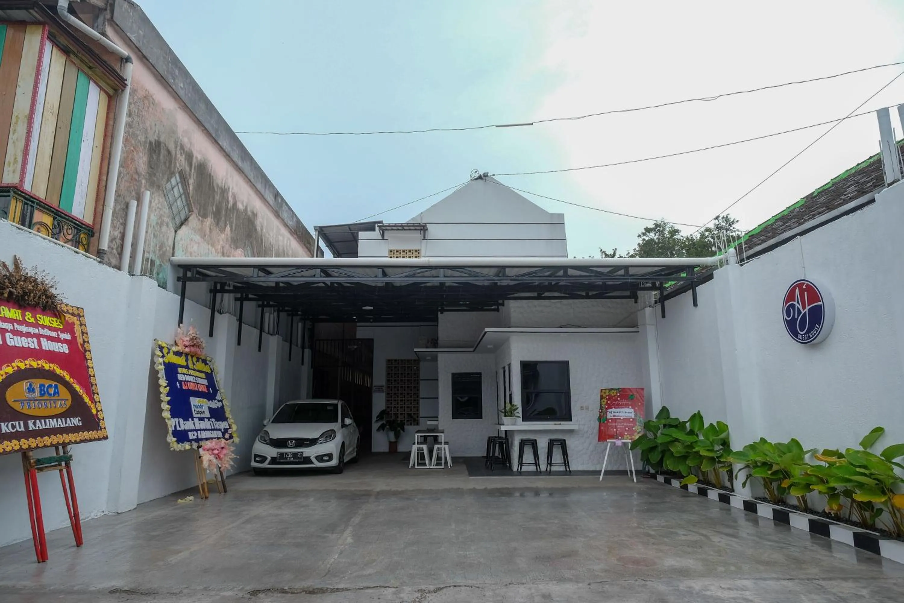 Property building in RedDoorz Syariah near Perempatan Kartasura