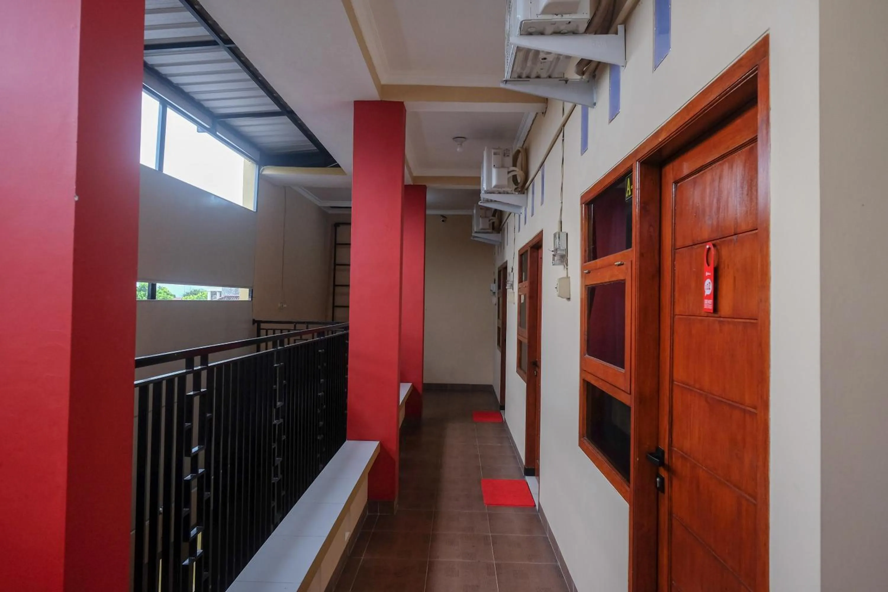 Property building in RedDoorz Syariah near Perempatan Kartasura