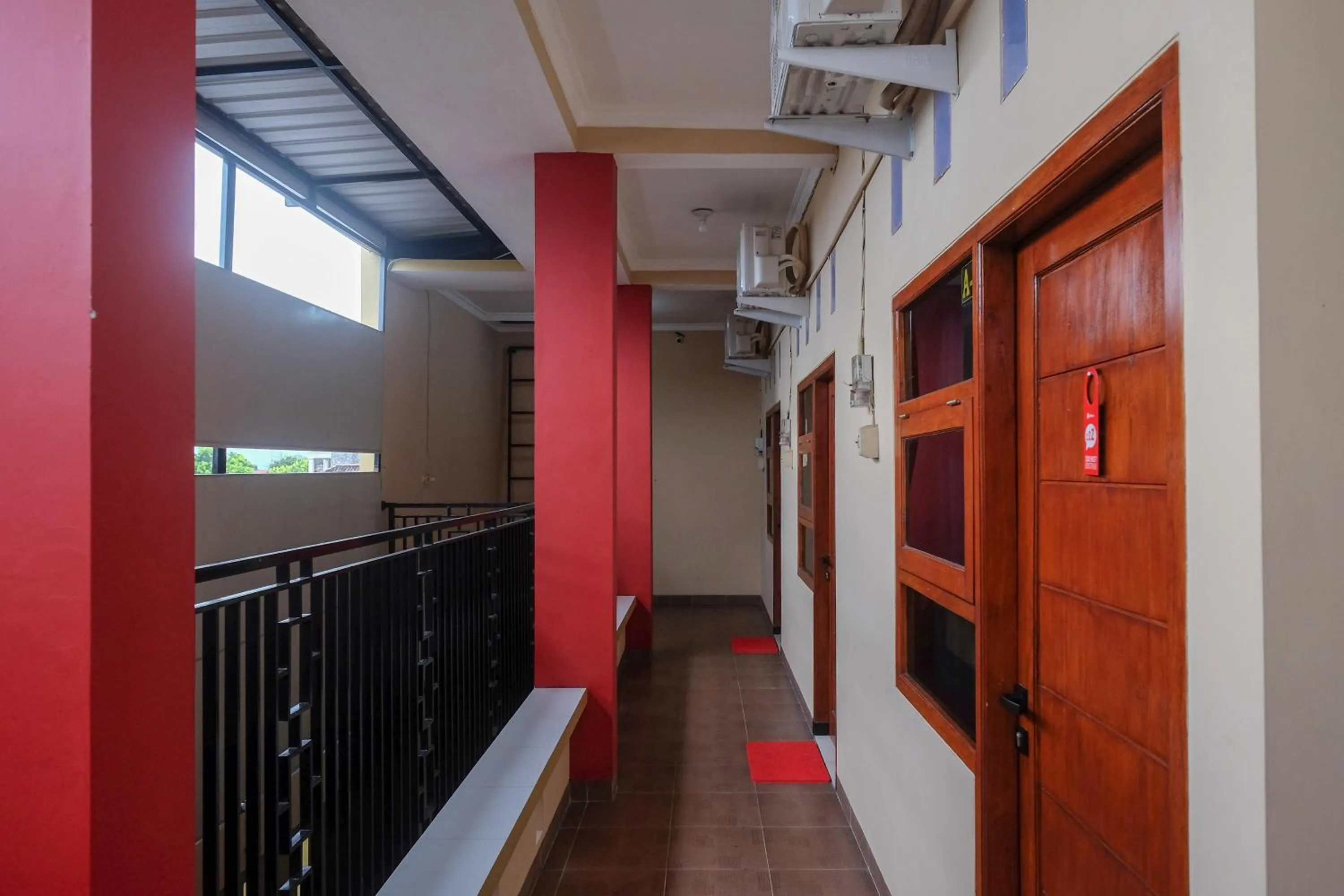 Property building in RedDoorz Syariah near Perempatan Kartasura