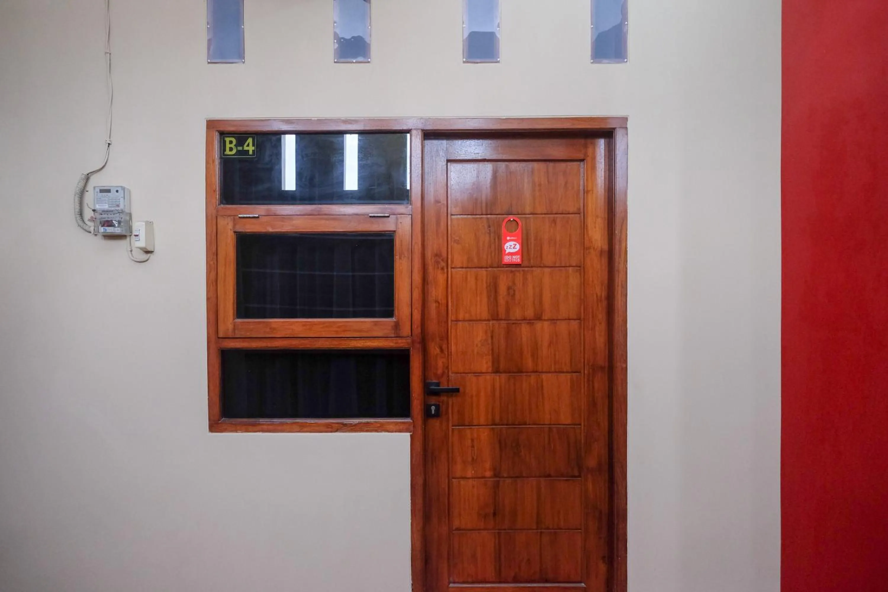 Property building in RedDoorz Syariah near Perempatan Kartasura