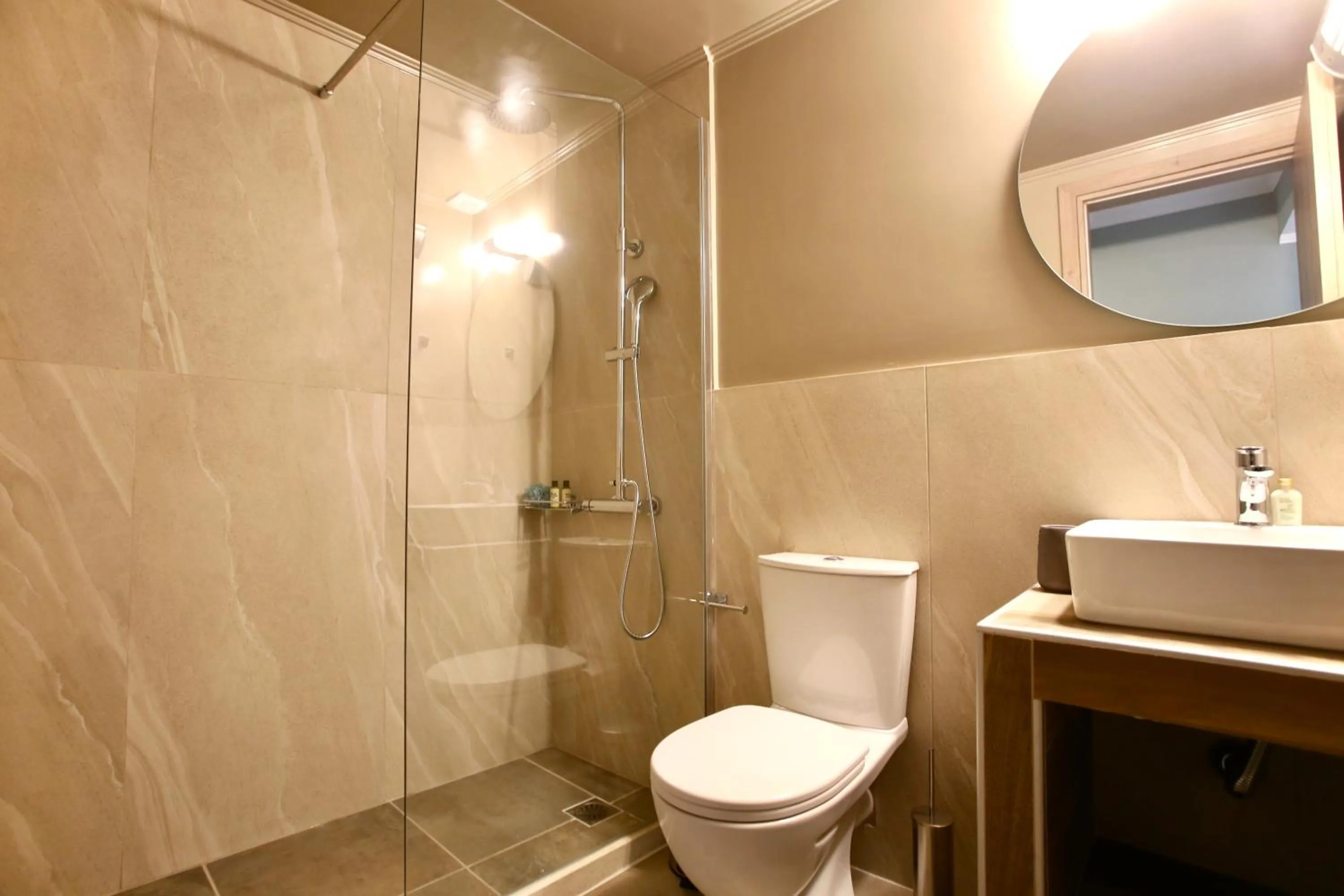 Bathroom in GK Mediterranean Village - Airport Free Shuttle by GK Properties