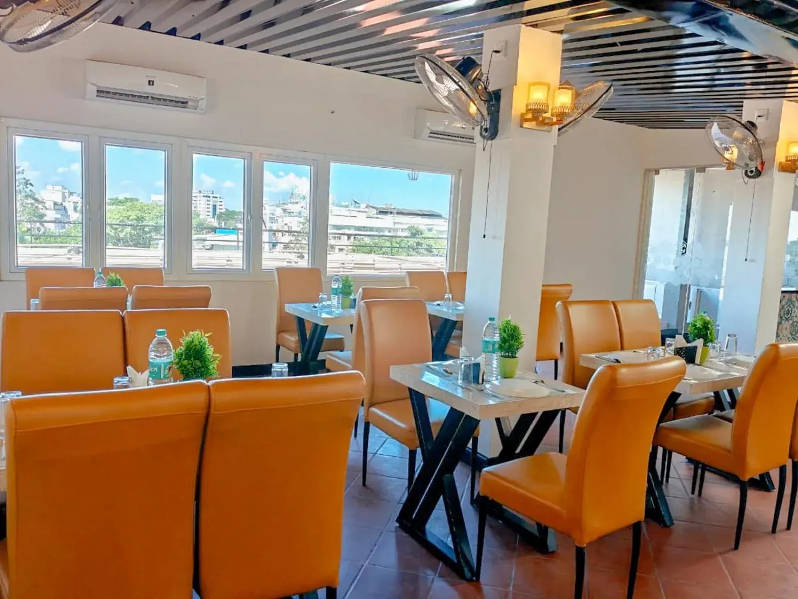 Restaurant/places to eat in GRAND ONE TOWER Restaurant/places to eat in GRAND ONE TOWER