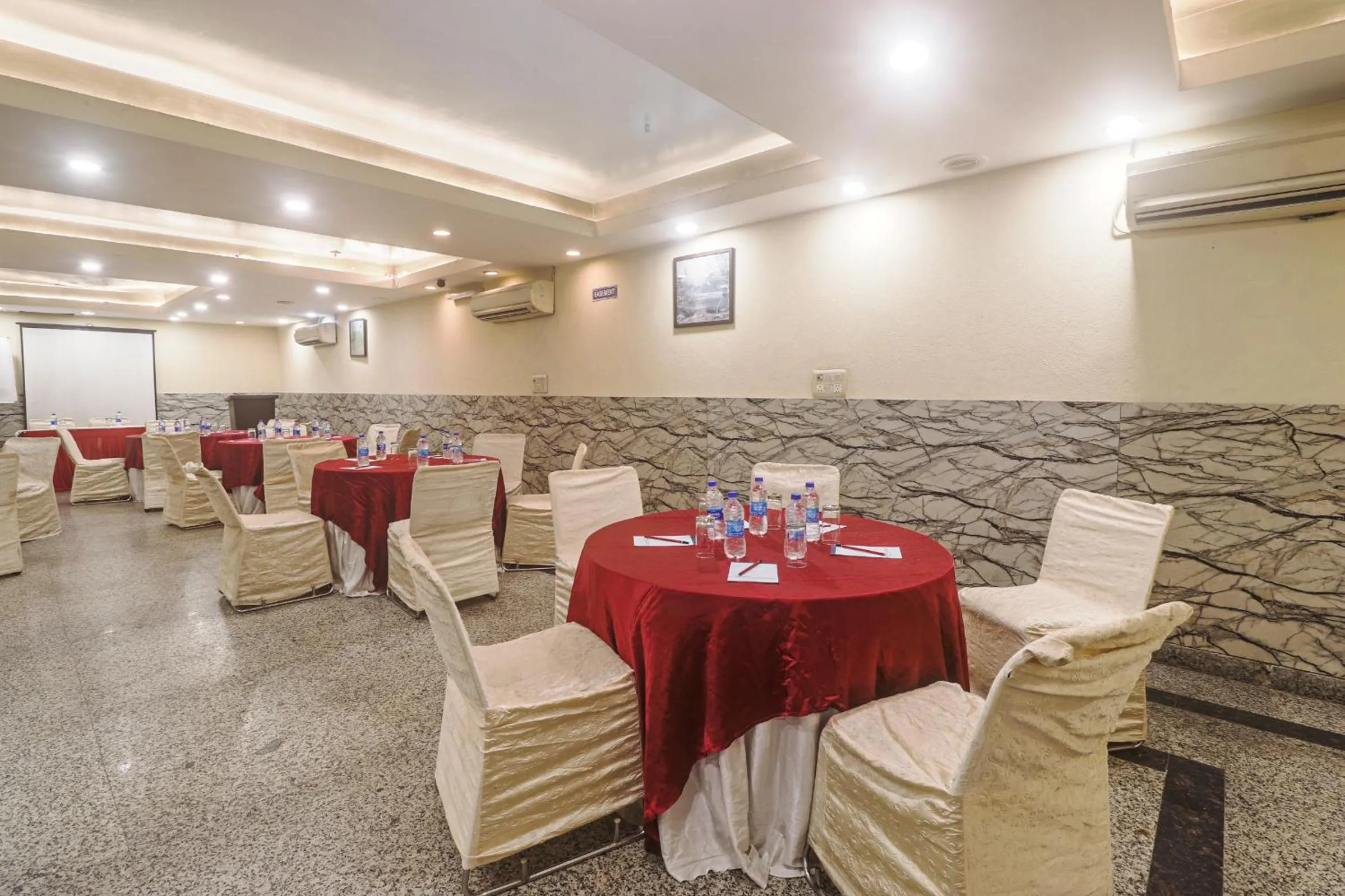 Banquet/Function facilities in Hotel Sizzling Starr