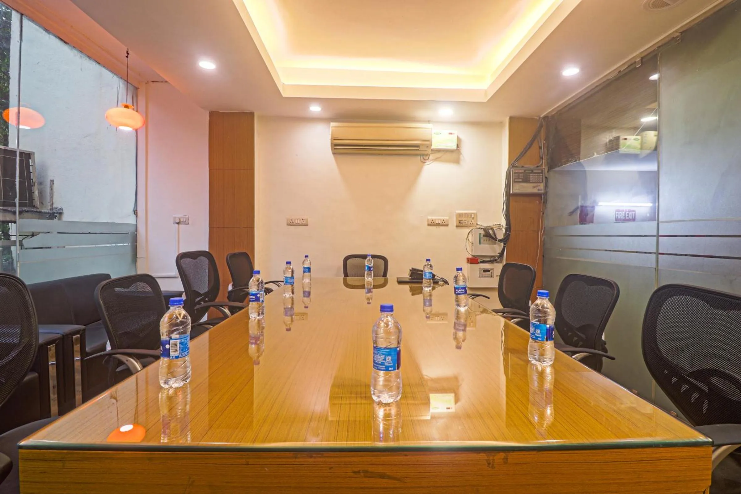 Meeting/conference room in Hotel Sizzling Starr