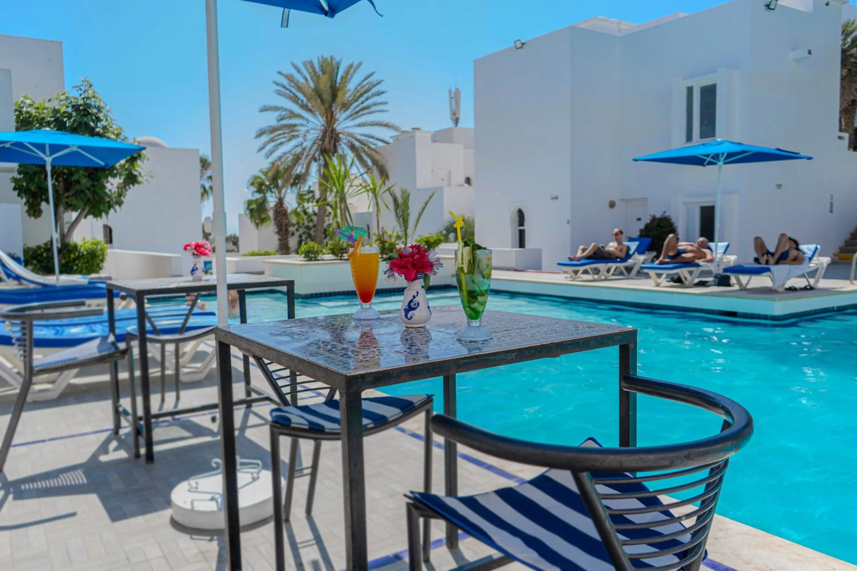 Swimming pool in Appart-Hôtel Tagadirt