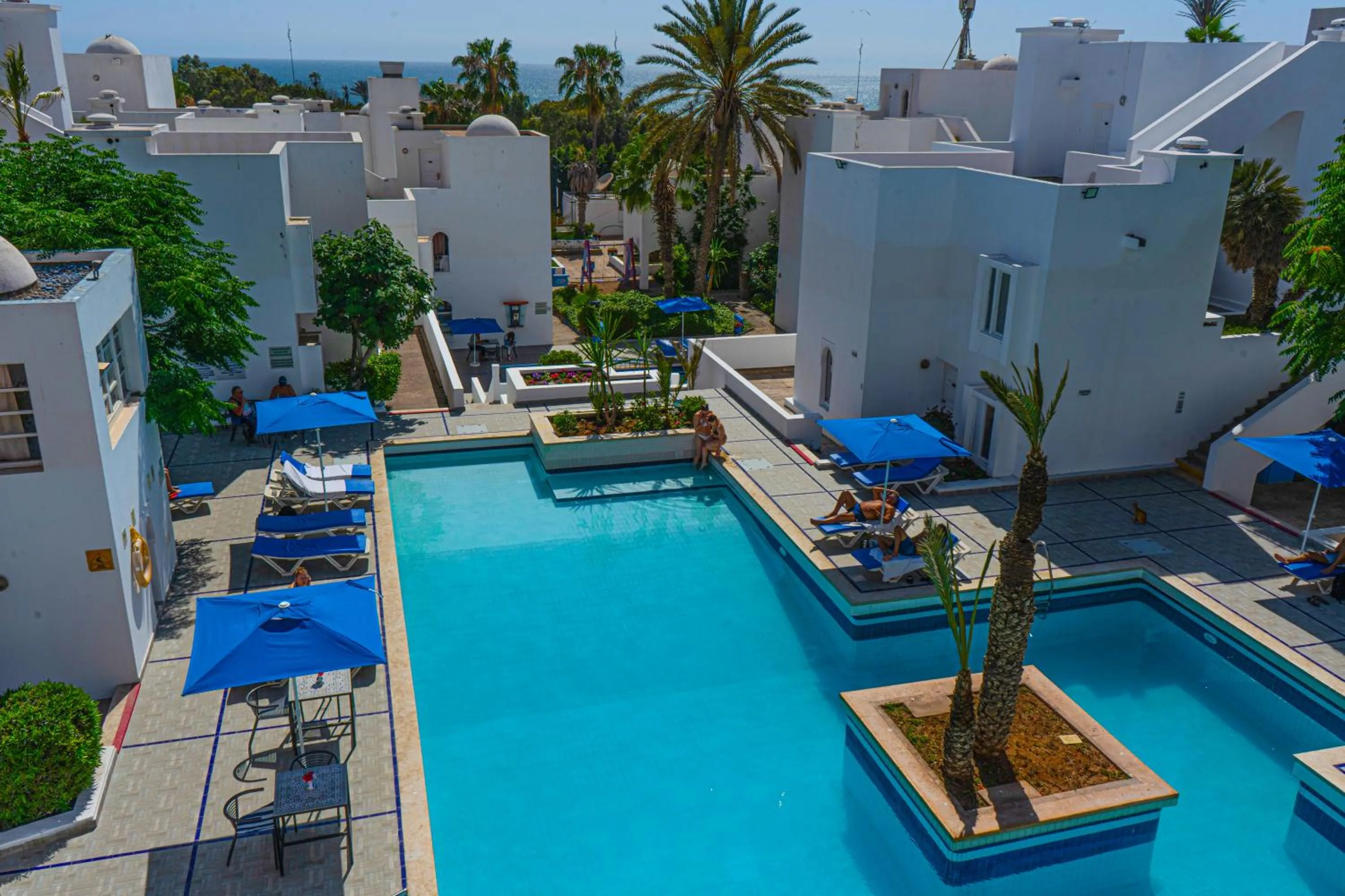 Swimming pool in Appart-Hôtel Tagadirt