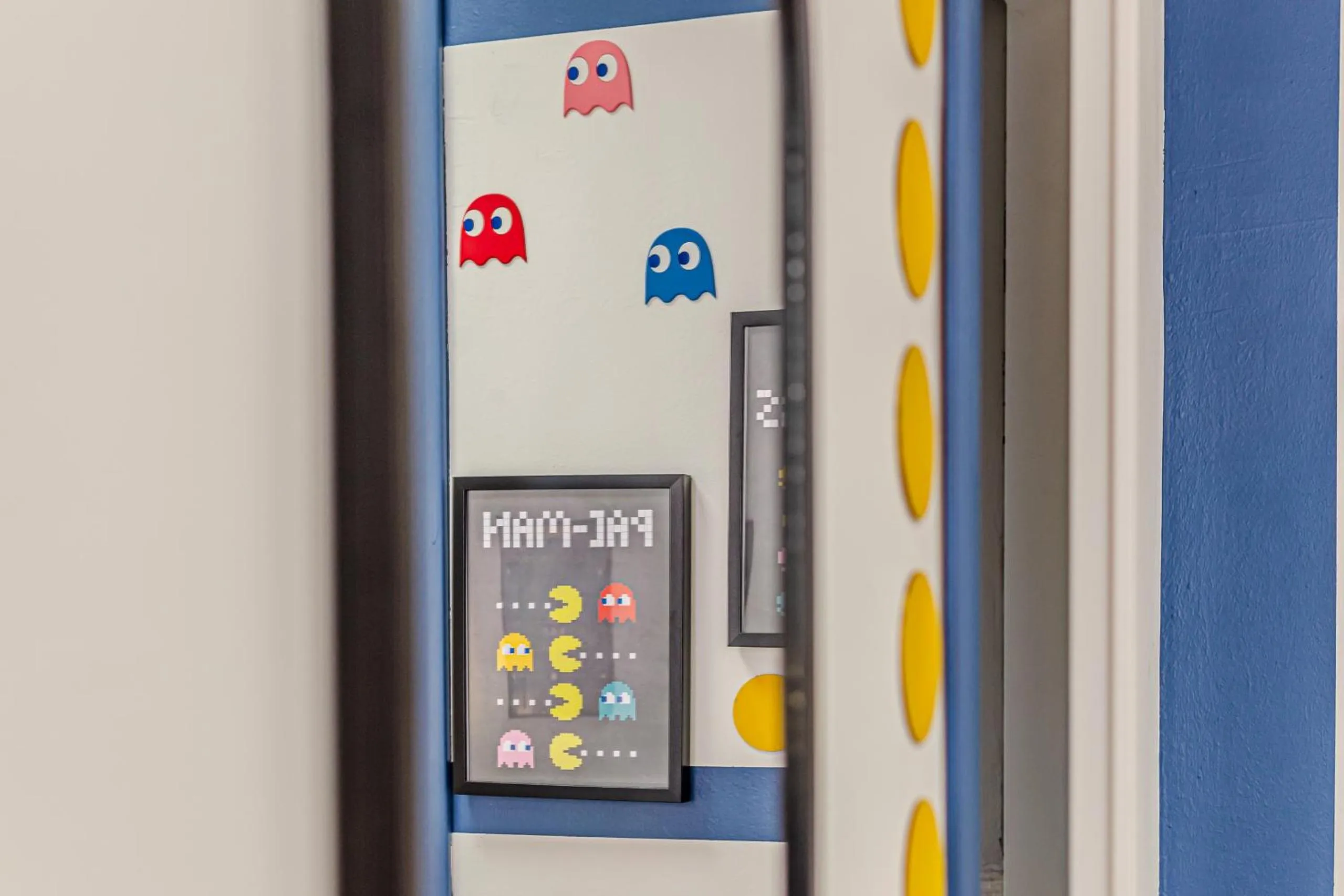 Decorative detail in Game Rooms Experience