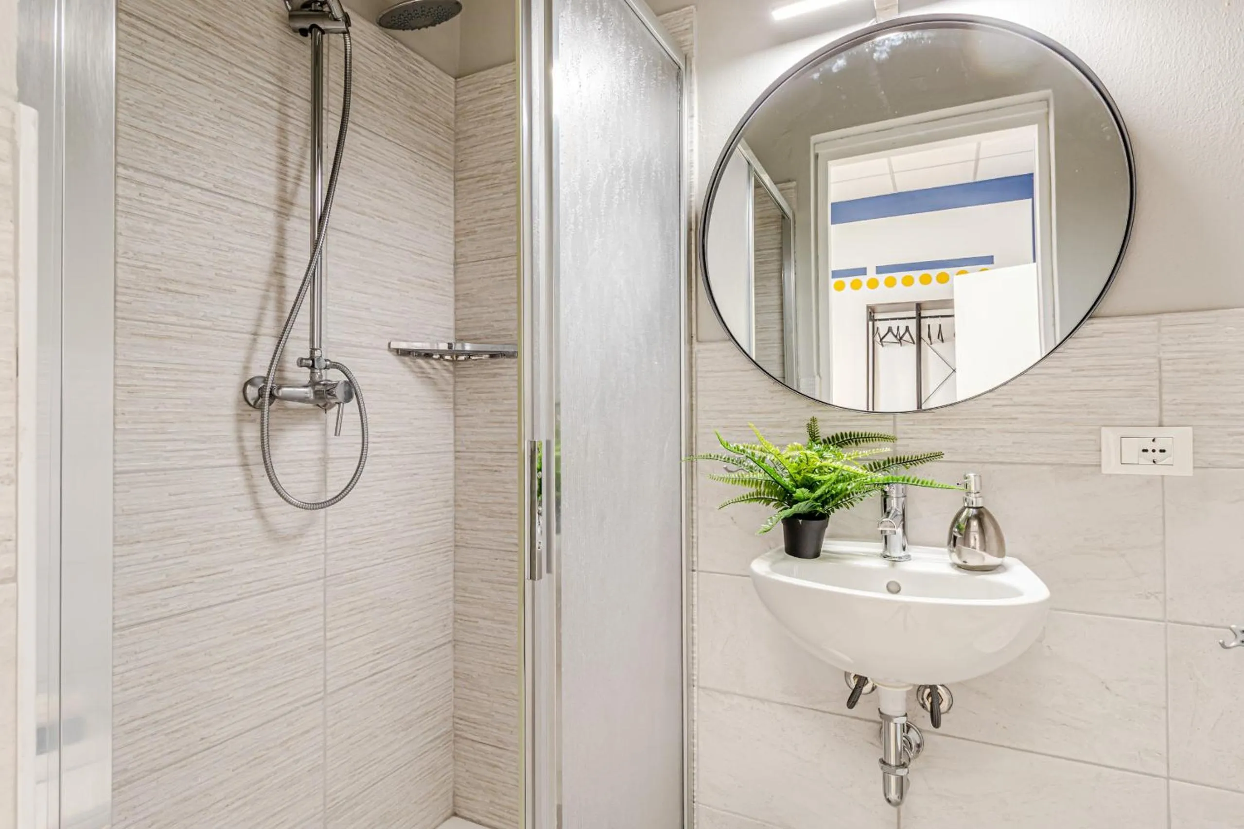 Shower in Game Rooms Experience