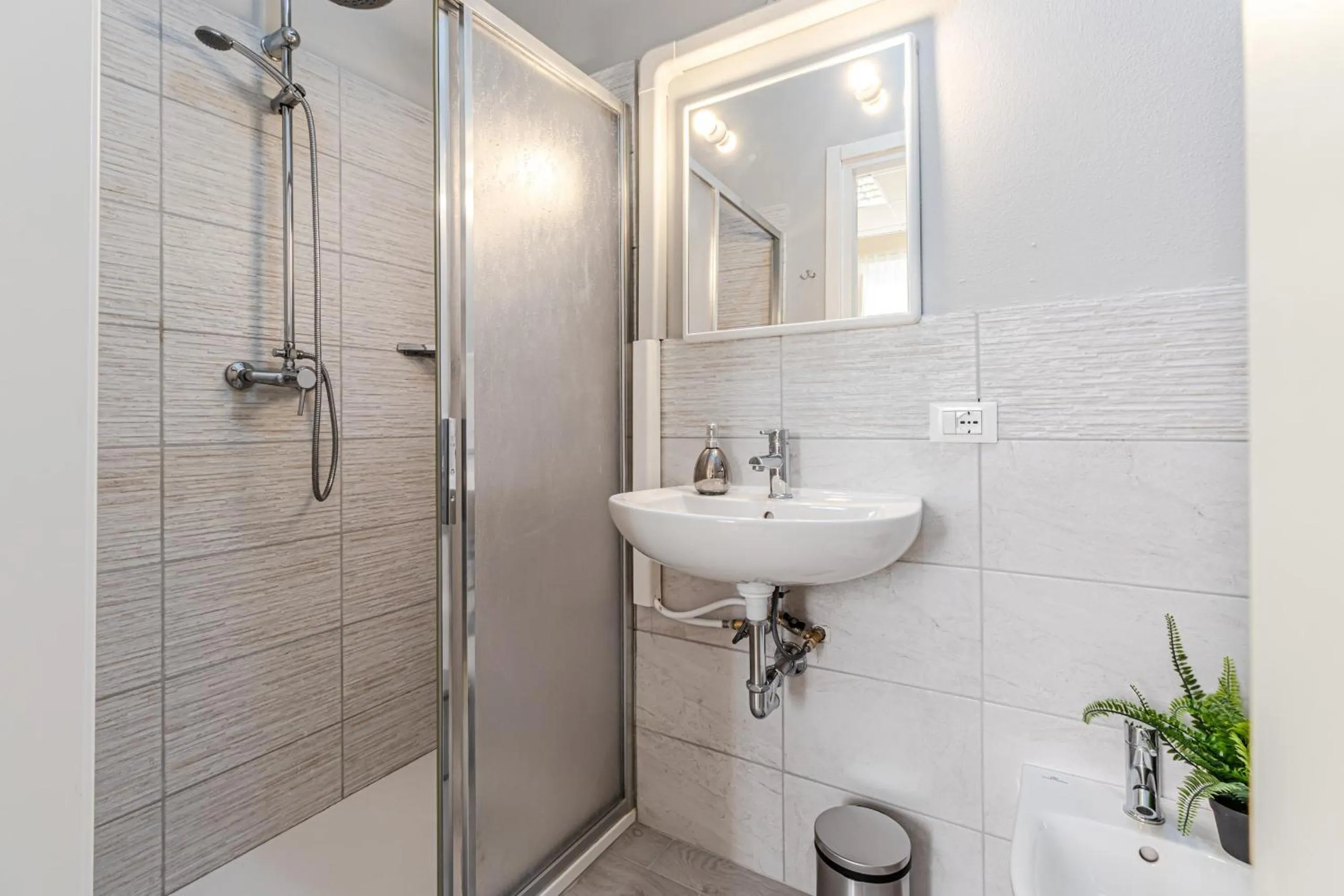 Shower in Game Rooms Experience