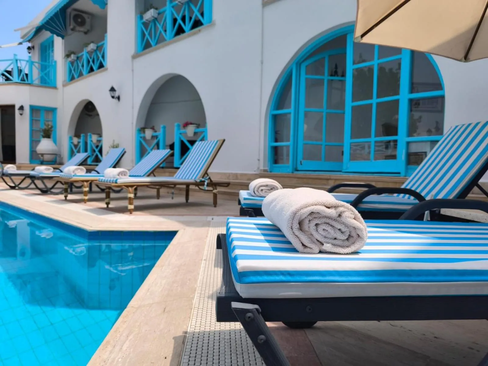 Bellapais Abbey Boutique Hotel
