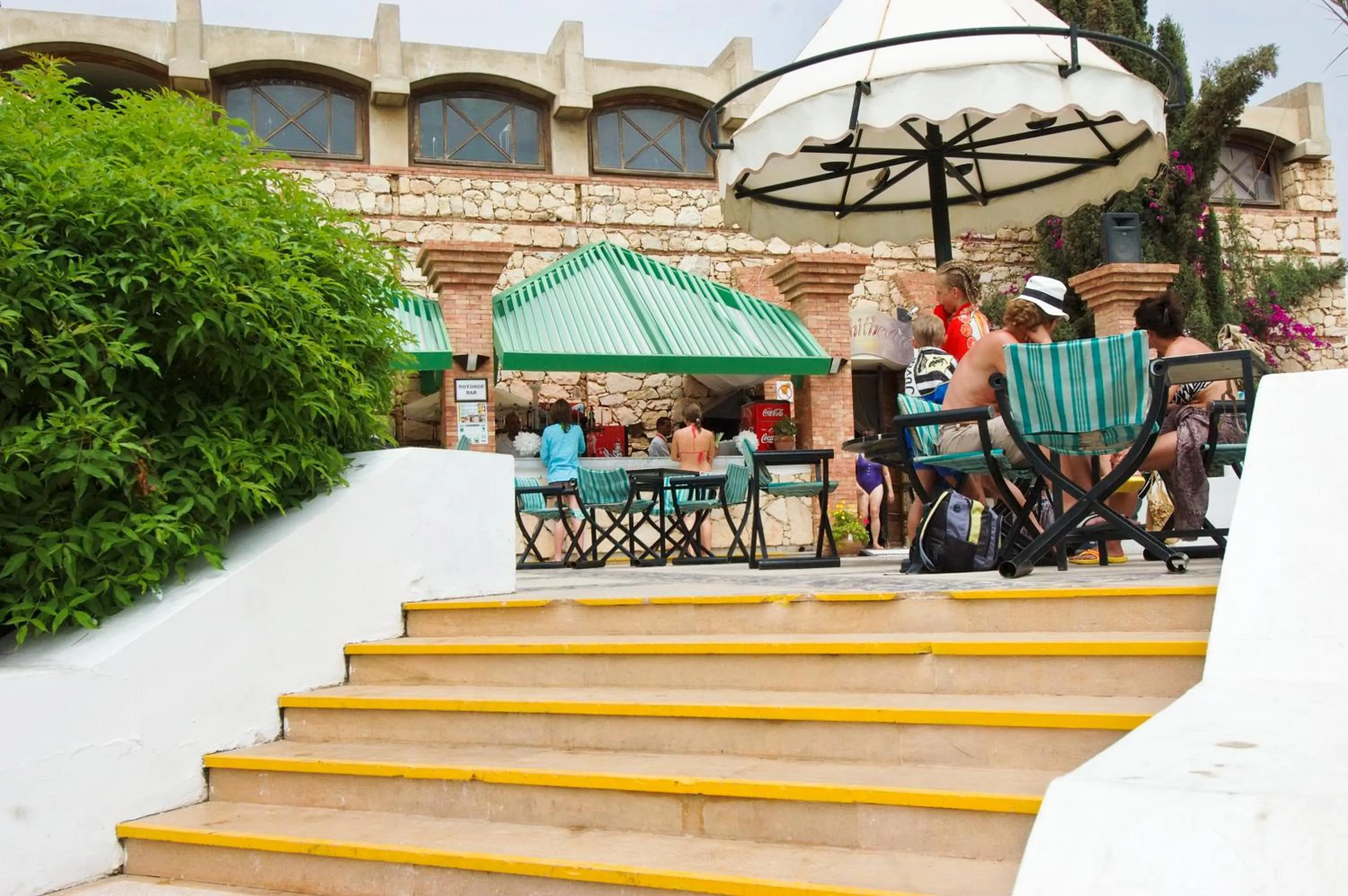 Lounge or bar in El Pueblo Tamlelt