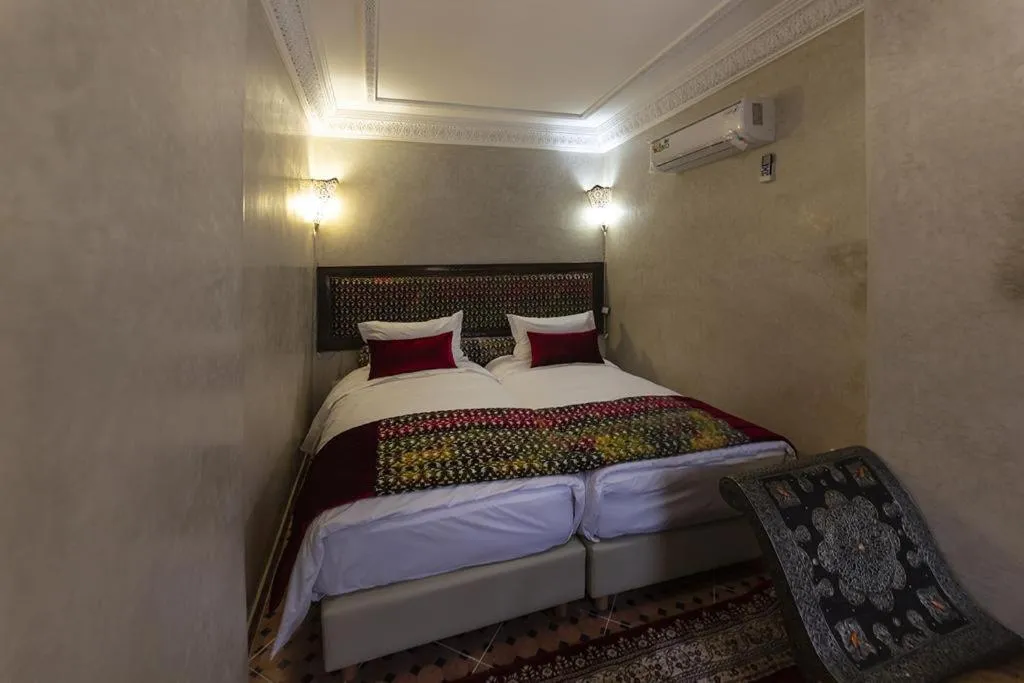 Bed in Riad Maison Belbaraka