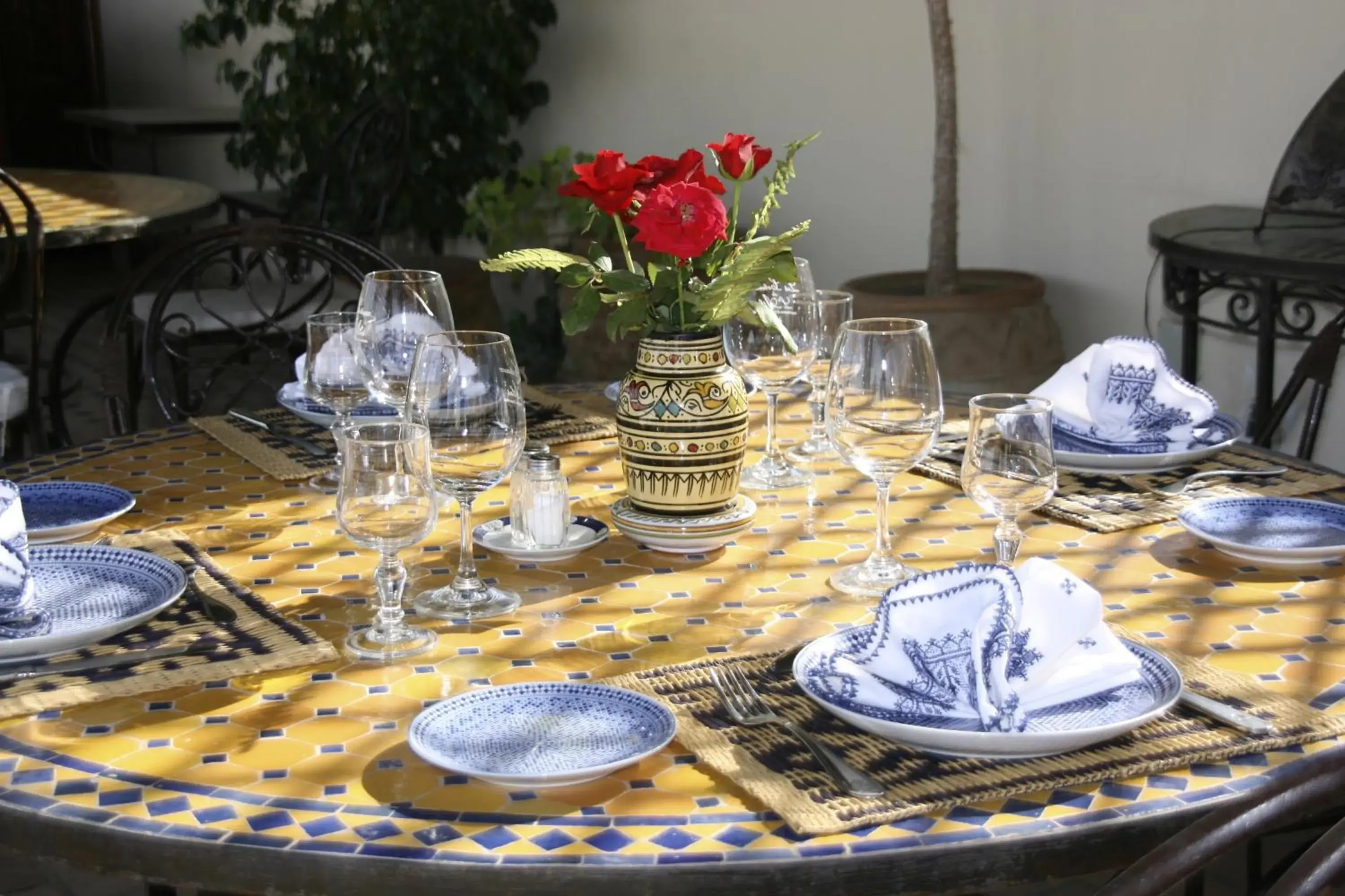 Restaurant/places to eat in Riad El Ghalia Restaurant/places to eat in Riad El Ghalia