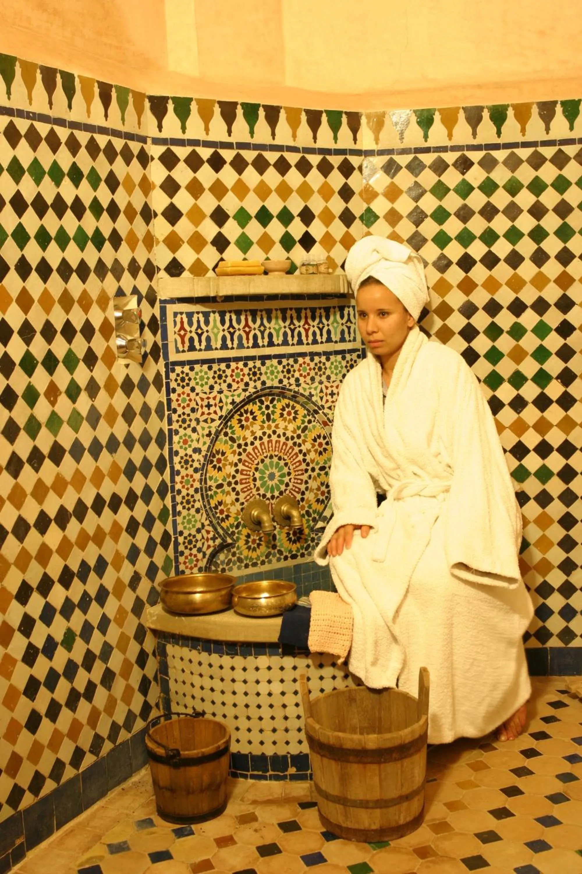 Steam room in Riad El Ghalia