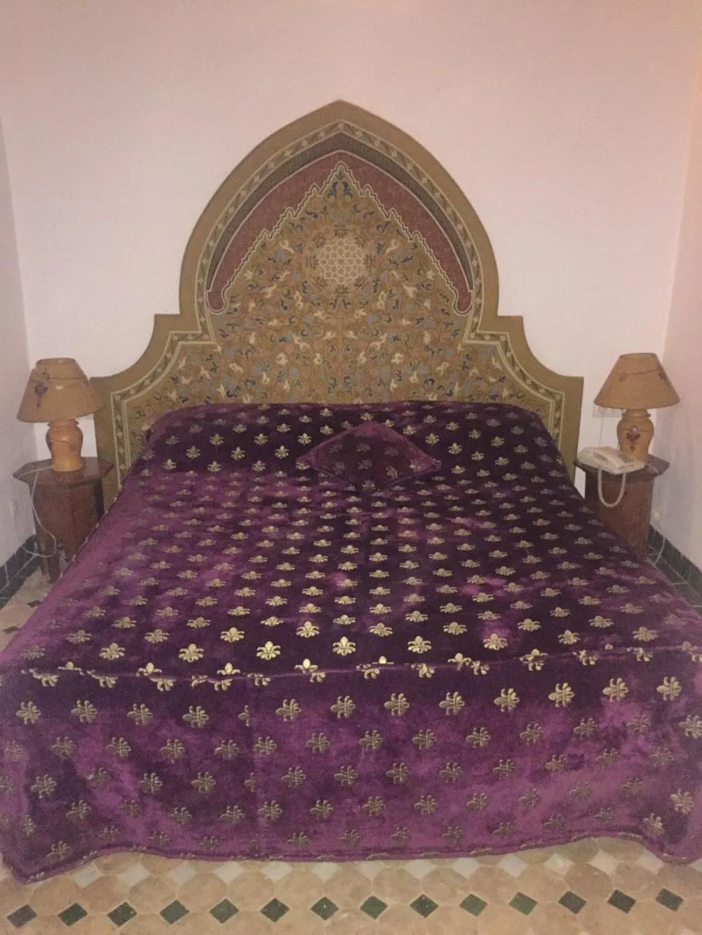 Bed in Riad El Ghalia